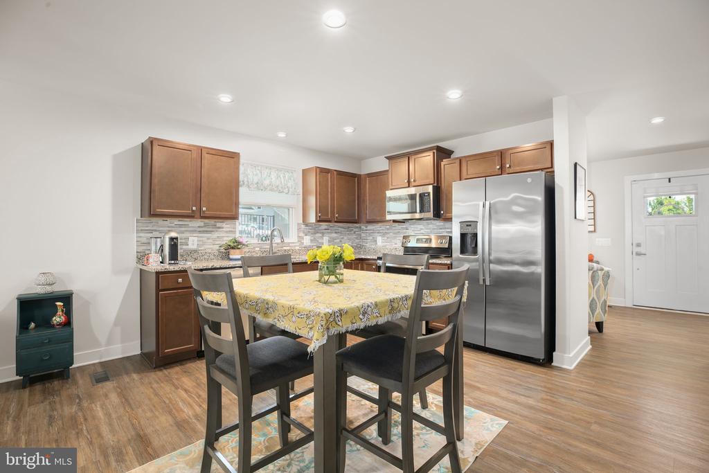 7401 BRENTFORD TER, FREDERICKSBURG, Virginia 22407, 3 Bedrooms Bedrooms, ,3 BathroomsBathrooms,Residential,7401 BRENTFORD TER,VASP2041896 MLS # VASP2041896