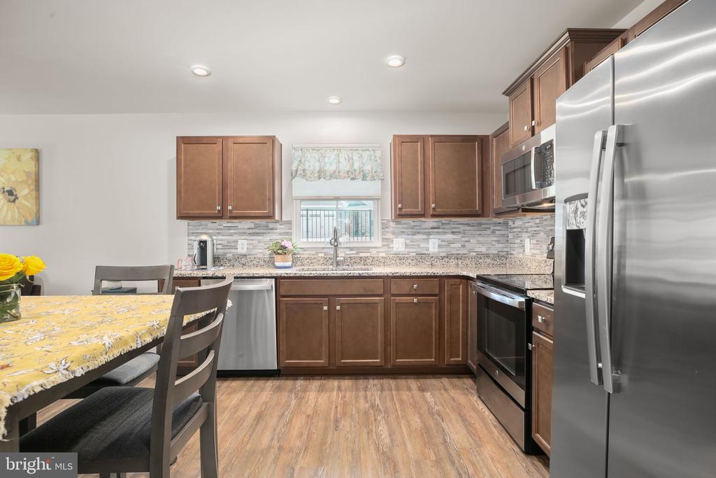 7401 BRENTFORD TER, FREDERICKSBURG, Virginia 22407, 3 Bedrooms Bedrooms, ,3 BathroomsBathrooms,Residential,7401 BRENTFORD TER,VASP2041896 MLS # VASP2041896