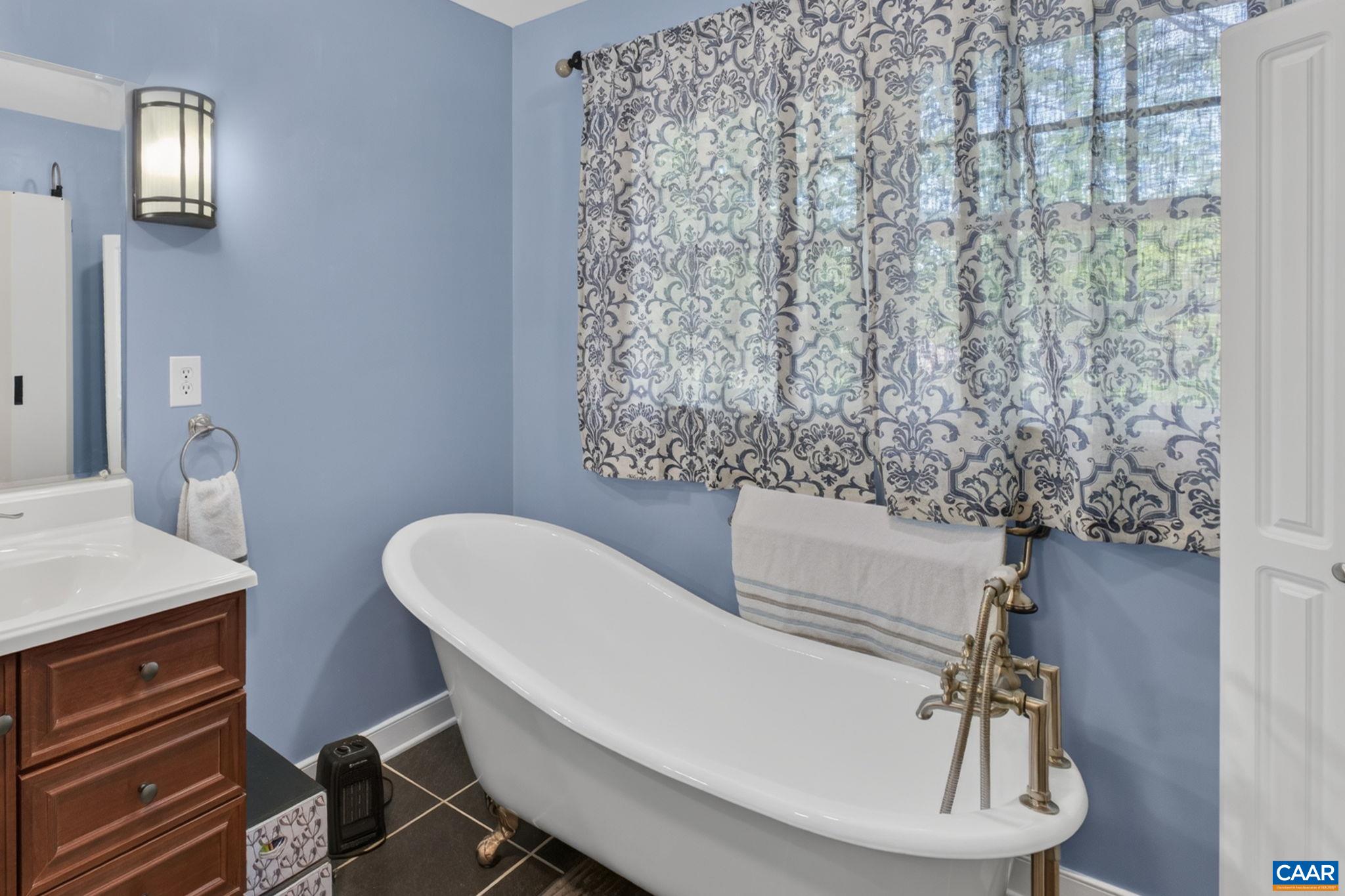 56 PONDEROSA LN, PALMYRA, Virginia 22963, 3 Bedrooms Bedrooms, ,3 BathroomsBathrooms,Residential,56 PONDEROSA LN,678122 MLS # 678122 56 PONDEROSA LN, PALMYRA, Virginia 22963, 3 Bedrooms Bedrooms, ,3 BathroomsBathrooms,Residential,56 PONDEROSA LN,678122 MLS # 678122