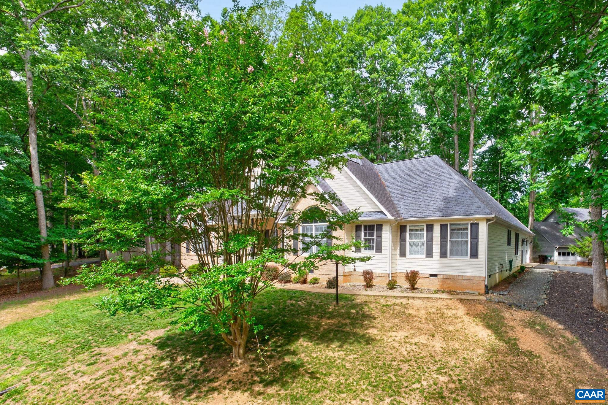 56 PONDEROSA LN, PALMYRA, Virginia 22963, 3 Bedrooms Bedrooms, ,3 BathroomsBathrooms,Residential,56 PONDEROSA LN,678122 MLS # 678122 56 PONDEROSA LN, PALMYRA, Virginia 22963, 3 Bedrooms Bedrooms, ,3 BathroomsBathrooms,Residential,56 PONDEROSA LN,678122 MLS # 678122