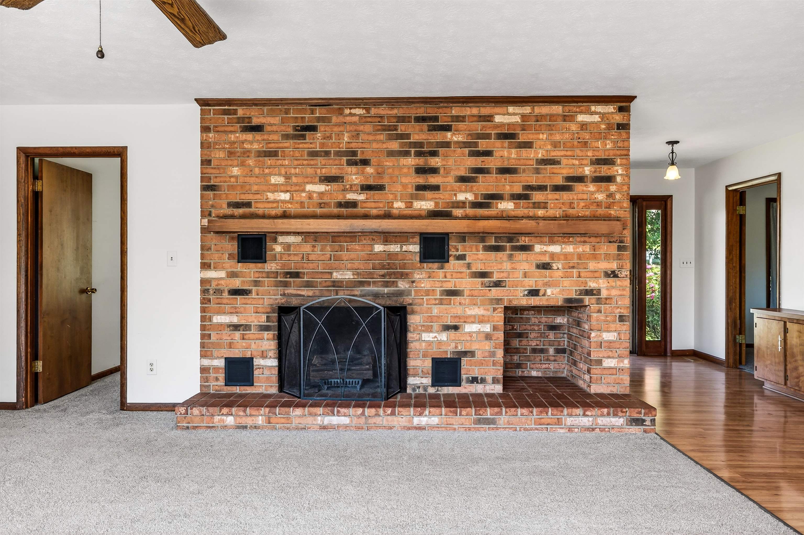 9510 SHENANDOAH DR, NEW MARKET, Virginia 22844, 5 Bedrooms Bedrooms, ,3 BathroomsBathrooms,Residential,9510 SHENANDOAH DR,678342 MLS # 678342 9510 SHENANDOAH DR, NEW MARKET, Virginia 22844, 5 Bedrooms Bedrooms, ,3 BathroomsBathrooms,Residential,9510 SHENANDOAH DR,678342 MLS # 678342