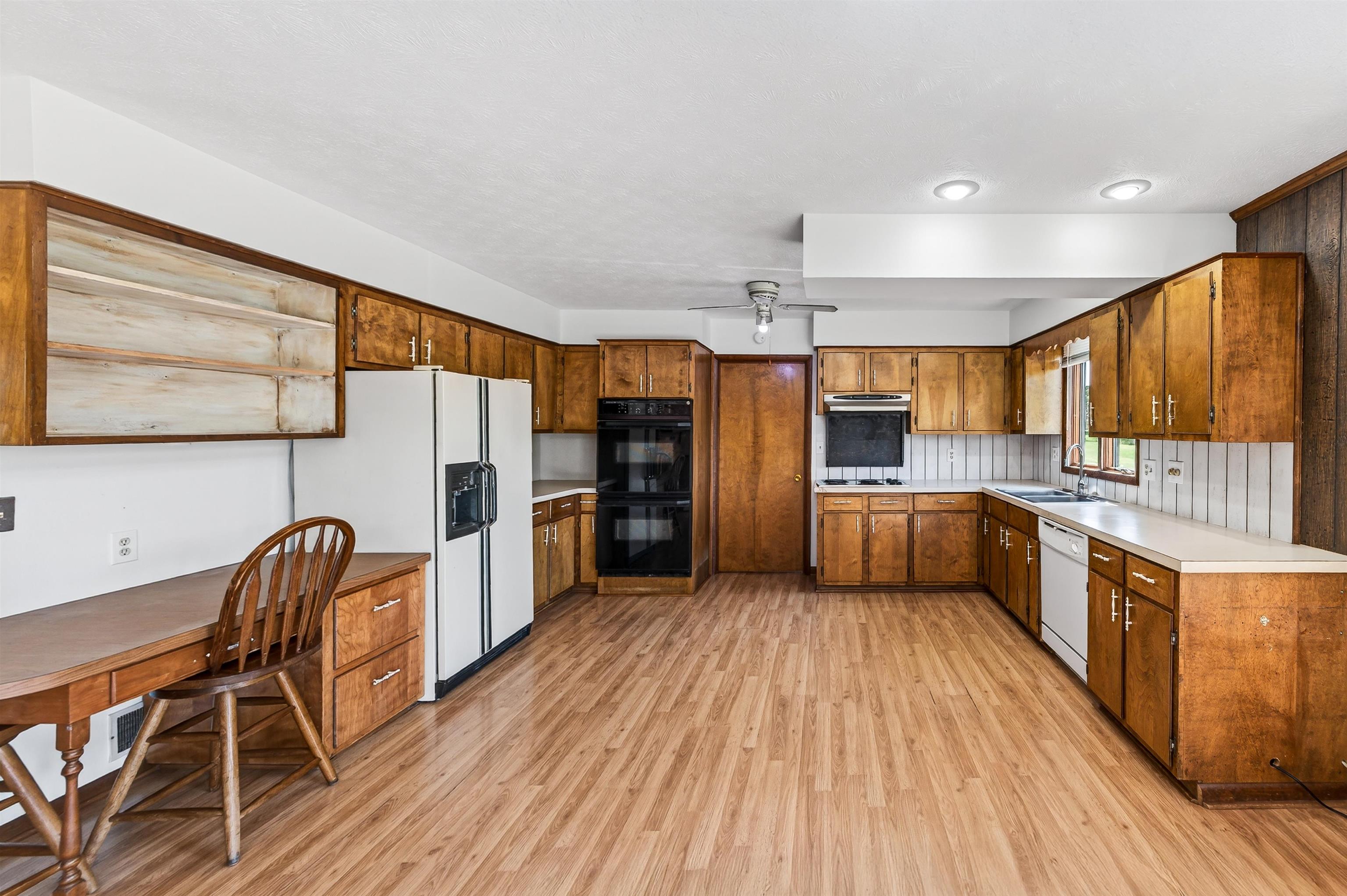 9510 SHENANDOAH DR, NEW MARKET, Virginia 22844, 5 Bedrooms Bedrooms, ,3 BathroomsBathrooms,Residential,9510 SHENANDOAH DR,678342 MLS # 678342 9510 SHENANDOAH DR, NEW MARKET, Virginia 22844, 5 Bedrooms Bedrooms, ,3 BathroomsBathrooms,Residential,9510 SHENANDOAH DR,678342 MLS # 678342