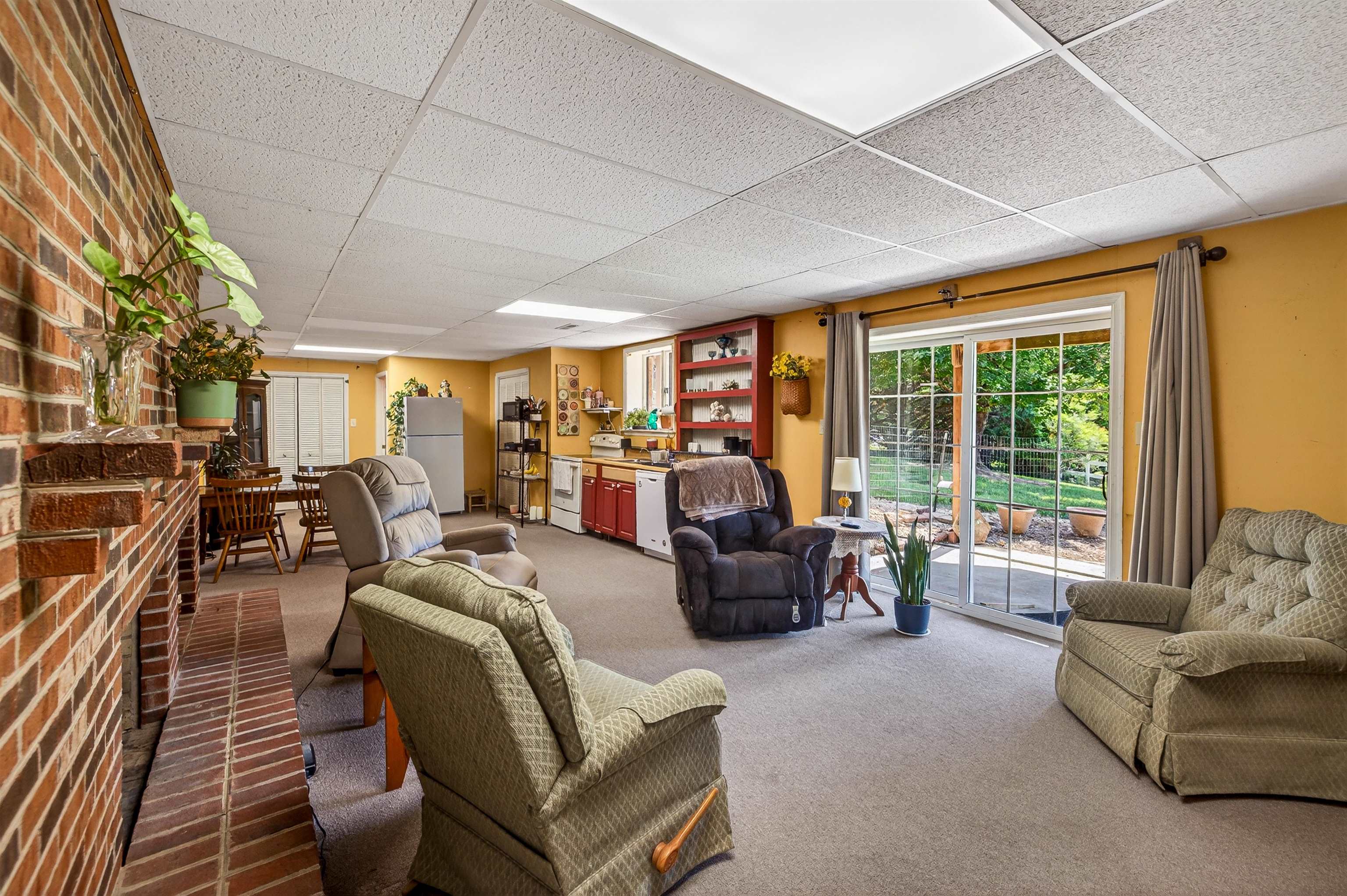 9510 SHENANDOAH DR, NEW MARKET, Virginia 22844, 5 Bedrooms Bedrooms, ,3 BathroomsBathrooms,Residential,9510 SHENANDOAH DR,678342 MLS # 678342 9510 SHENANDOAH DR, NEW MARKET, Virginia 22844, 5 Bedrooms Bedrooms, ,3 BathroomsBathrooms,Residential,9510 SHENANDOAH DR,678342 MLS # 678342