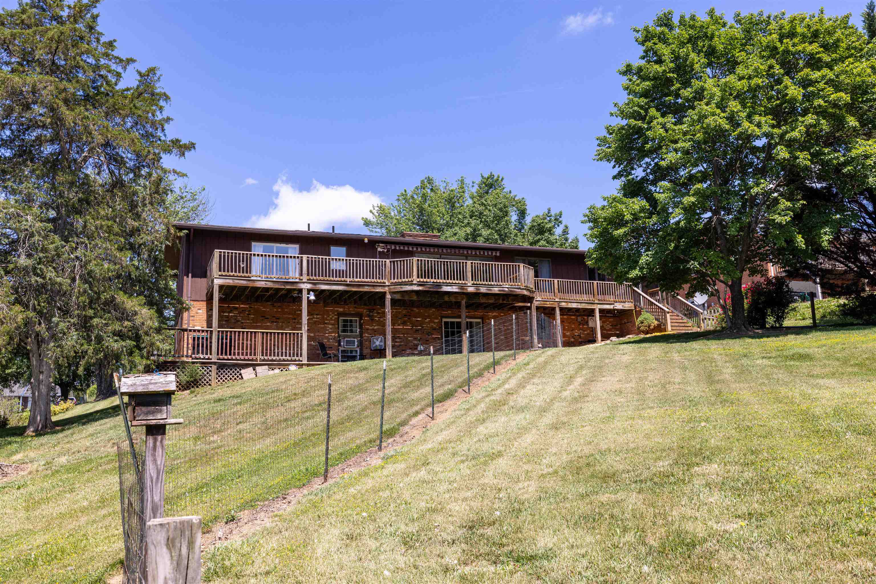 9510 SHENANDOAH DR, NEW MARKET, Virginia 22844, 5 Bedrooms Bedrooms, ,3 BathroomsBathrooms,Residential,9510 SHENANDOAH DR,678342 MLS # 678342 9510 SHENANDOAH DR, NEW MARKET, Virginia 22844, 5 Bedrooms Bedrooms, ,3 BathroomsBathrooms,Residential,9510 SHENANDOAH DR,678342 MLS # 678342