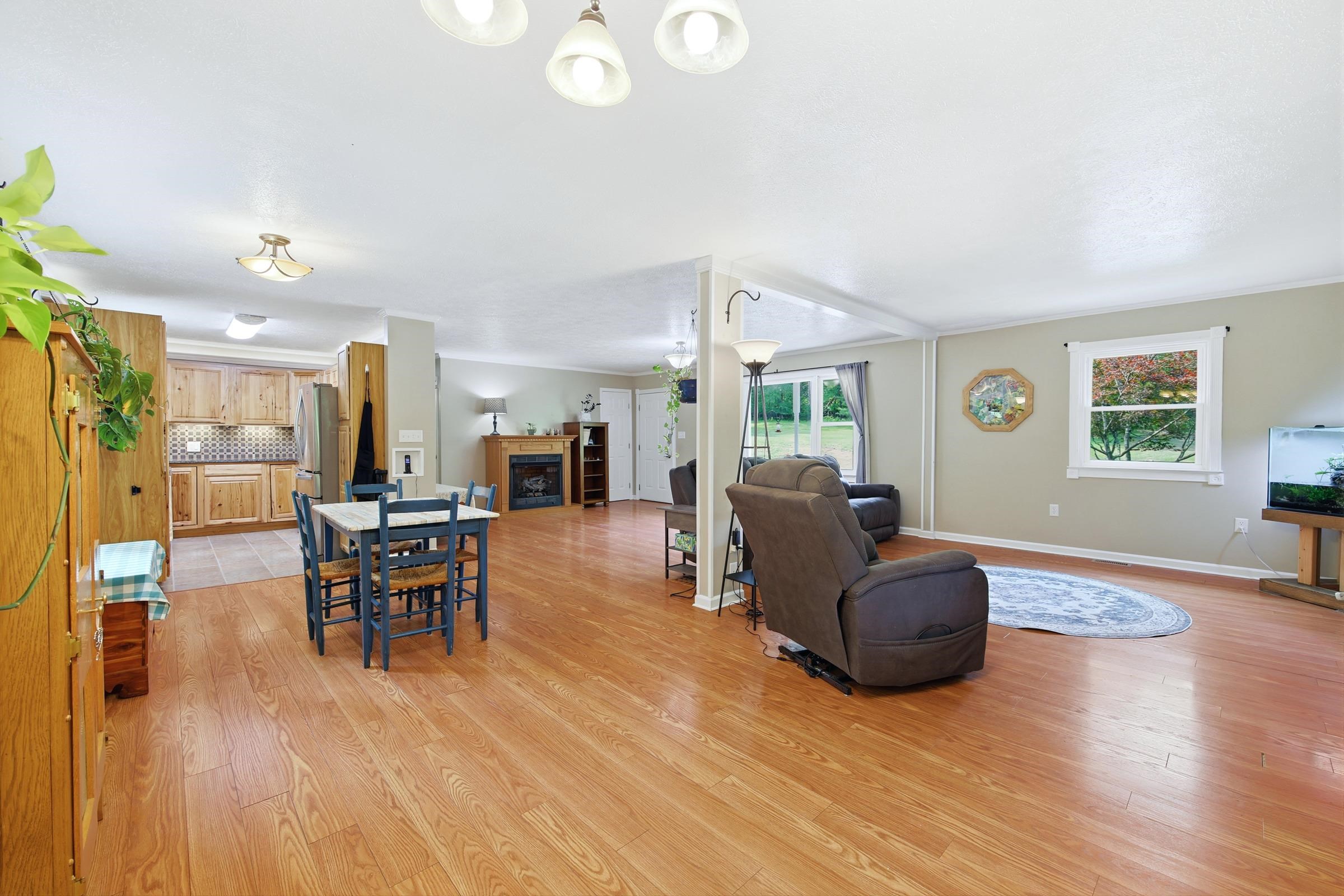 356 WHITE OAK LN, NEW MARKET, Virginia 22844, 3 Bedrooms Bedrooms, ,2 BathroomsBathrooms,Residential,356 WHITE OAK LN,678439 MLS # 678439 356 WHITE OAK LN, NEW MARKET, Virginia 22844, 3 Bedrooms Bedrooms, ,2 BathroomsBathrooms,Residential,356 WHITE OAK LN,678439 MLS # 678439