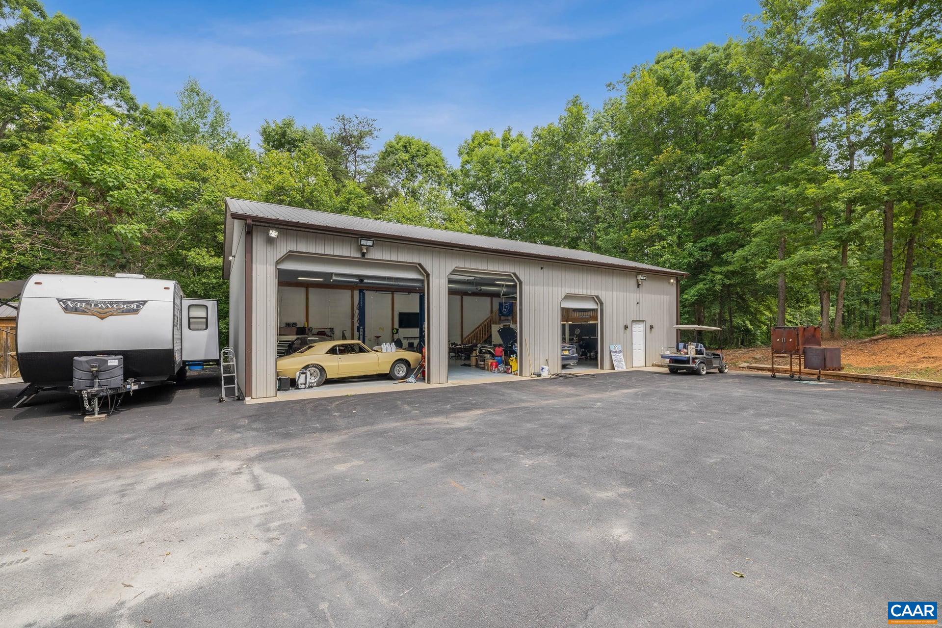 2629 DUCKS LAKE RIDGE RD, SCOTTSVILLE, Virginia 24590, 3 Bedrooms Bedrooms, ,3 BathroomsBathrooms,Residential,2629 DUCKS LAKE RIDGE RD,678496 MLS # 678496 2629 DUCKS LAKE RIDGE RD, SCOTTSVILLE, Virginia 24590, 3 Bedrooms Bedrooms, ,3 BathroomsBathrooms,Residential,2629 DUCKS LAKE RIDGE RD,678496 MLS # 678496
