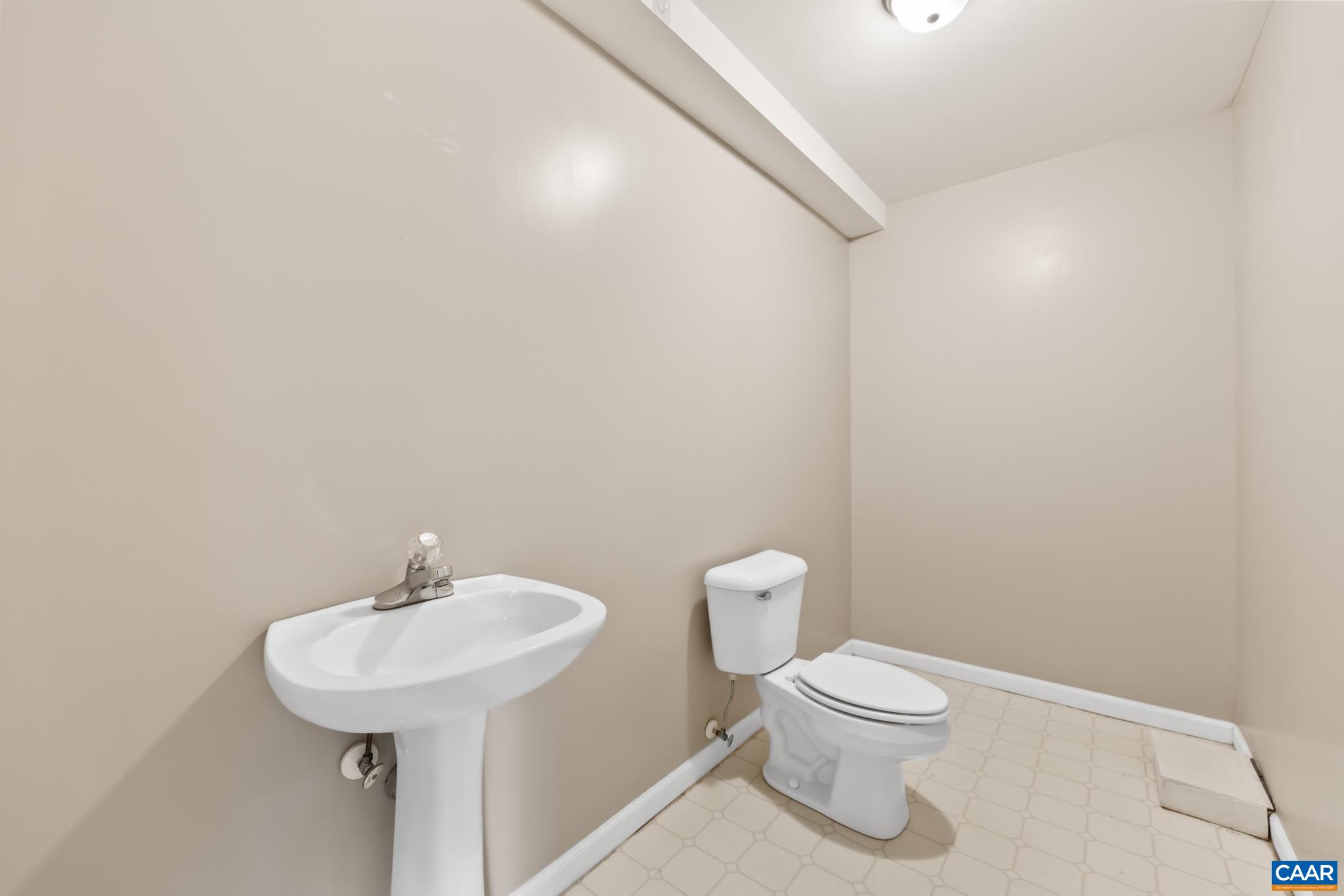 2191 TIMBER MEADOWS, CHARLOTTESVILLE, Virginia 22911, 3 Bedrooms Bedrooms, ,2 BathroomsBathrooms,Residential,2191 TIMBER MEADOWS,678531 MLS # 678531 2191 TIMBER MEADOWS, CHARLOTTESVILLE, Virginia 22911, 3 Bedrooms Bedrooms, ,2 BathroomsBathrooms,Residential,2191 TIMBER MEADOWS,678531 MLS # 678531