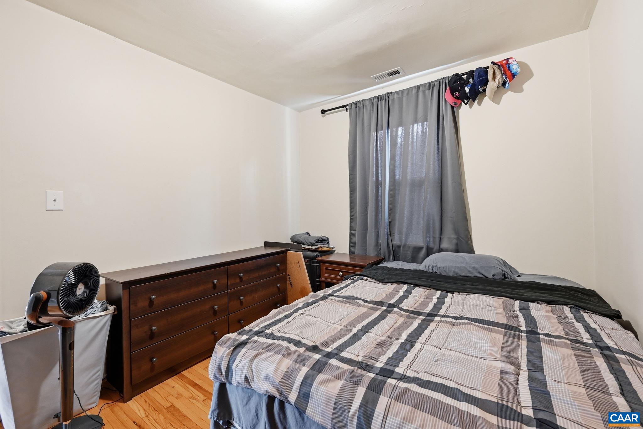 9034 SPOTSWOOD TRL, STANARDSVILLE, Virginia 22973, 2 Bedrooms Bedrooms, ,1 BathroomBathrooms,Residential,Cottage Charm,9034 SPOTSWOOD TRL,678579 MLS # 678579 9034 SPOTSWOOD TRL, STANARDSVILLE, Virginia 22973, 2 Bedrooms Bedrooms, ,1 BathroomBathrooms,Residential,Cottage Charm,9034 SPOTSWOOD TRL,678579 MLS # 678579
