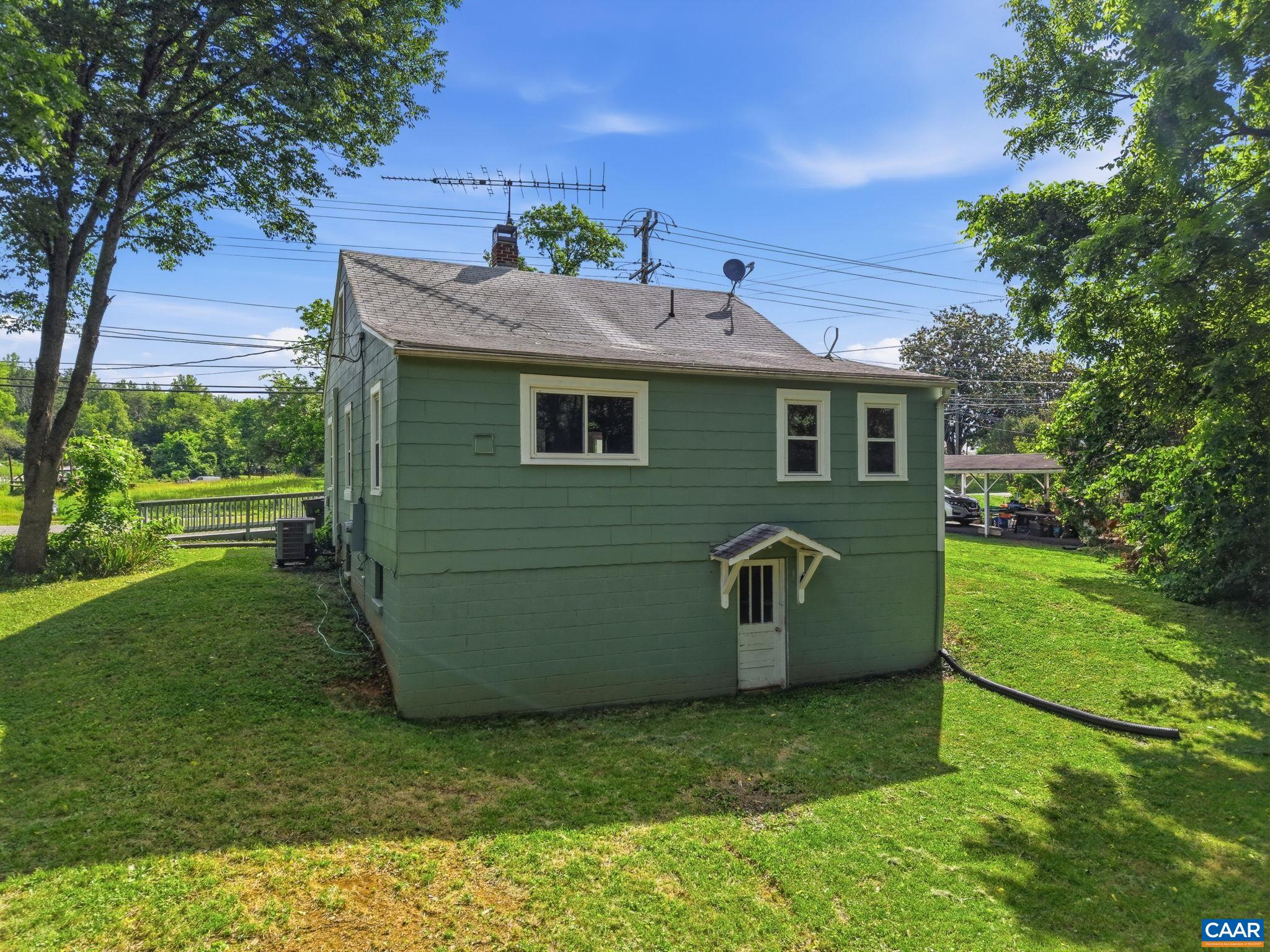 9034 SPOTSWOOD TRL, STANARDSVILLE, Virginia 22973, 2 Bedrooms Bedrooms, ,1 BathroomBathrooms,Residential,Cottage Charm,9034 SPOTSWOOD TRL,678579 MLS # 678579 9034 SPOTSWOOD TRL, STANARDSVILLE, Virginia 22973, 2 Bedrooms Bedrooms, ,1 BathroomBathrooms,Residential,Cottage Charm,9034 SPOTSWOOD TRL,678579 MLS # 678579