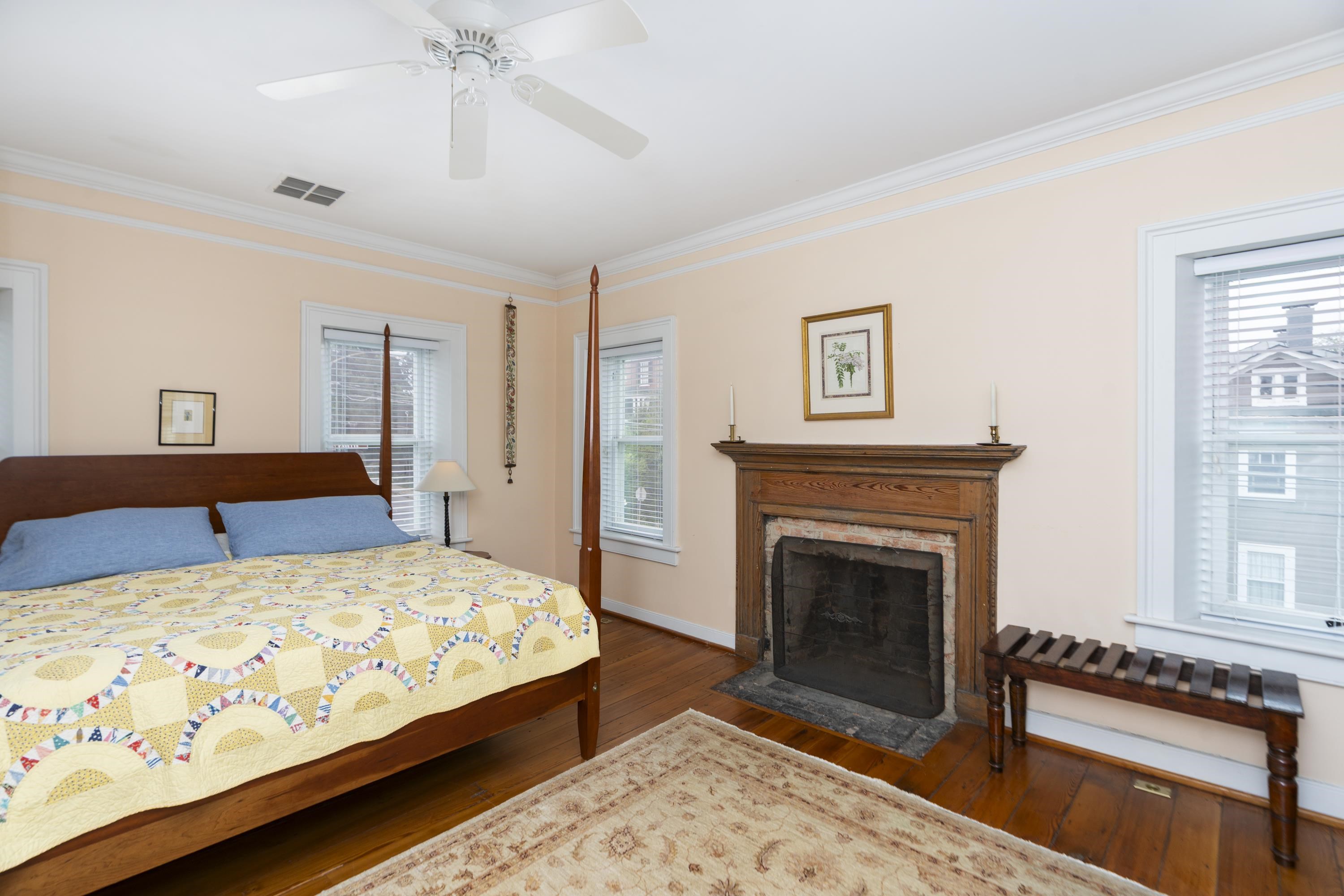 26 FAYETTE ST, STAUNTON, Virginia 24401, 2 Bedrooms Bedrooms, ,2 BathroomsBathrooms,Residential,26 FAYETTE ST,678580 MLS # 678580 26 FAYETTE ST, STAUNTON, Virginia 24401, 2 Bedrooms Bedrooms, ,2 BathroomsBathrooms,Residential,26 FAYETTE ST,678580 MLS # 678580