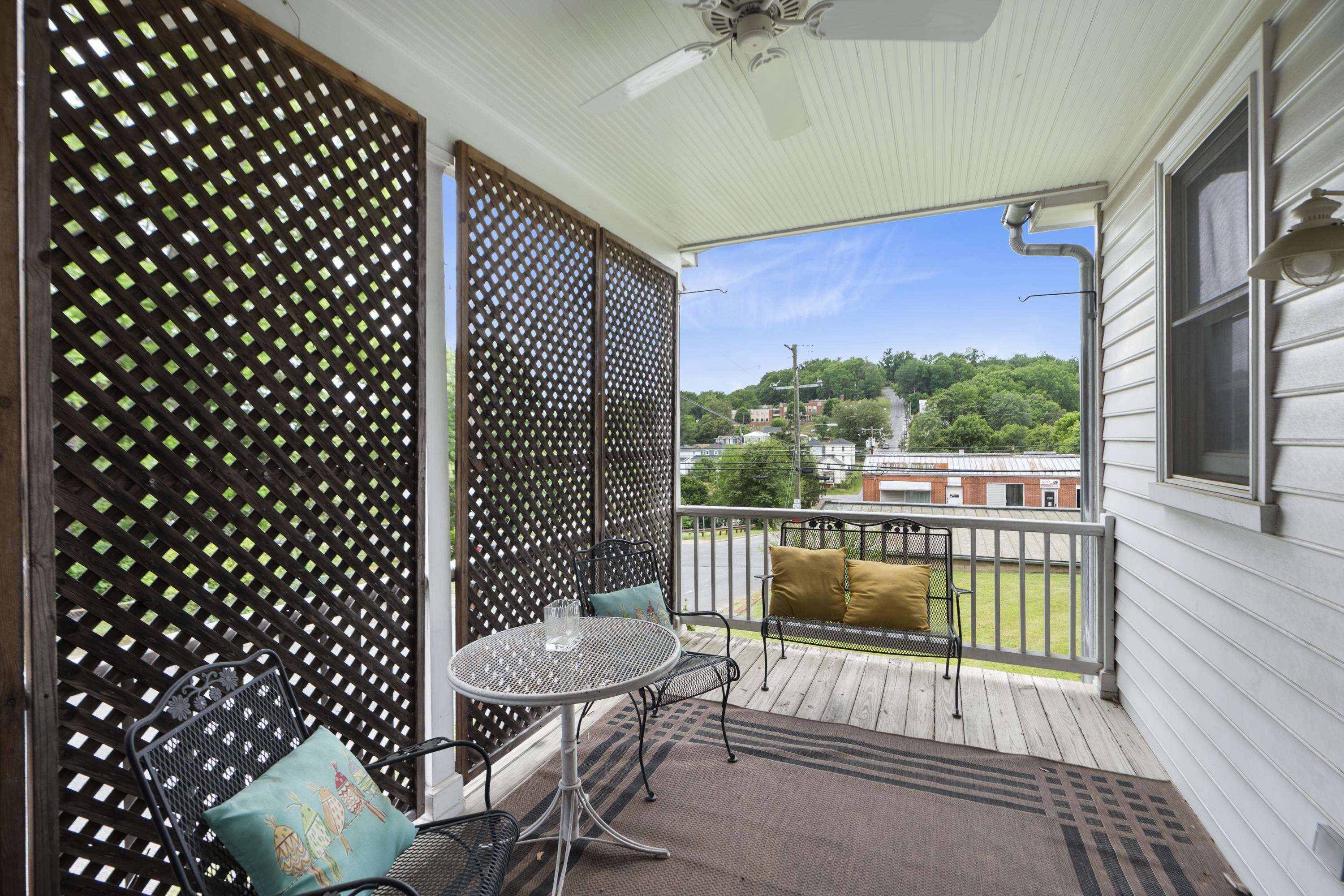 26 FAYETTE ST, STAUNTON, Virginia 24401, 2 Bedrooms Bedrooms, ,2 BathroomsBathrooms,Residential,26 FAYETTE ST,678580 MLS # 678580 26 FAYETTE ST, STAUNTON, Virginia 24401, 2 Bedrooms Bedrooms, ,2 BathroomsBathrooms,Residential,26 FAYETTE ST,678580 MLS # 678580