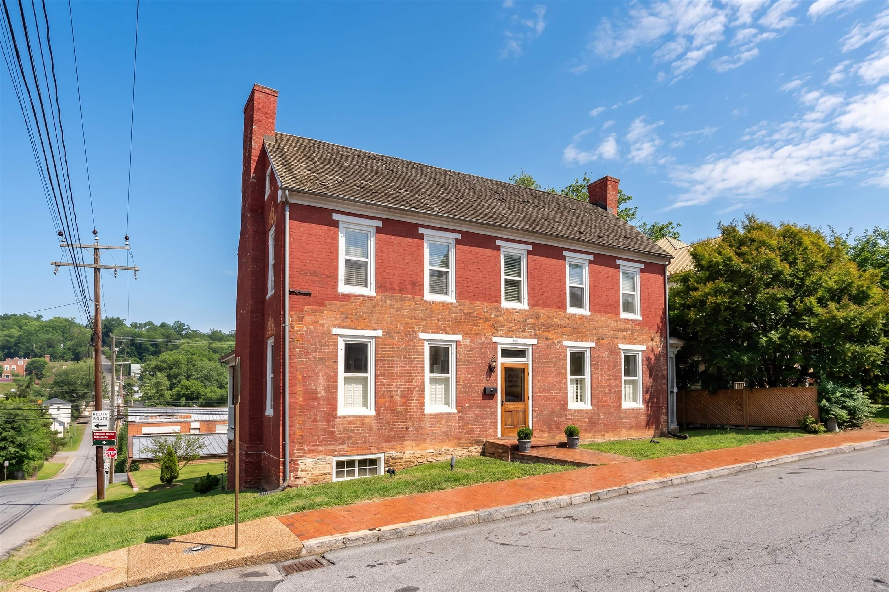 26 FAYETTE ST, STAUNTON, Virginia 24401, 2 Bedrooms Bedrooms, ,2 BathroomsBathrooms,Residential,26 FAYETTE ST,678580 MLS # 678580 26 FAYETTE ST, STAUNTON, Virginia 24401, 2 Bedrooms Bedrooms, ,2 BathroomsBathrooms,Residential,26 FAYETTE ST,678580 MLS # 678580