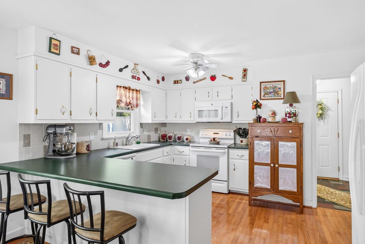 21 STUART AVE, STUARTS DRAFT, Virginia 24401, 3 Bedrooms Bedrooms, ,2 BathroomsBathrooms,Residential,21 STUART AVE,678581 MLS # 678581 21 STUART AVE, STUARTS DRAFT, Virginia 24401, 3 Bedrooms Bedrooms, ,2 BathroomsBathrooms,Residential,21 STUART AVE,678581 MLS # 678581