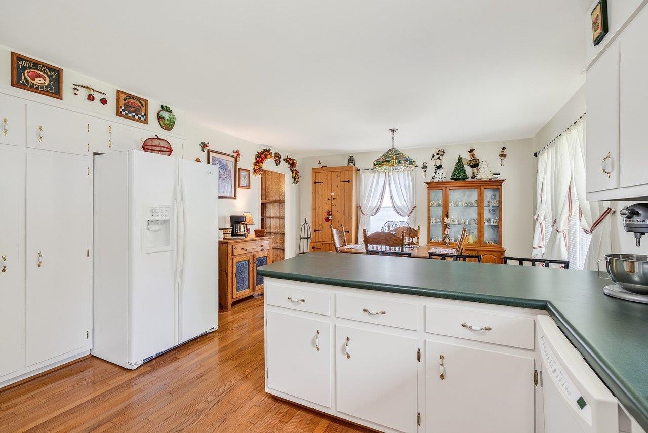 21 STUART AVE, STUARTS DRAFT, Virginia 24401, 3 Bedrooms Bedrooms, ,2 BathroomsBathrooms,Residential,21 STUART AVE,678581 MLS # 678581 21 STUART AVE, STUARTS DRAFT, Virginia 24401, 3 Bedrooms Bedrooms, ,2 BathroomsBathrooms,Residential,21 STUART AVE,678581 MLS # 678581