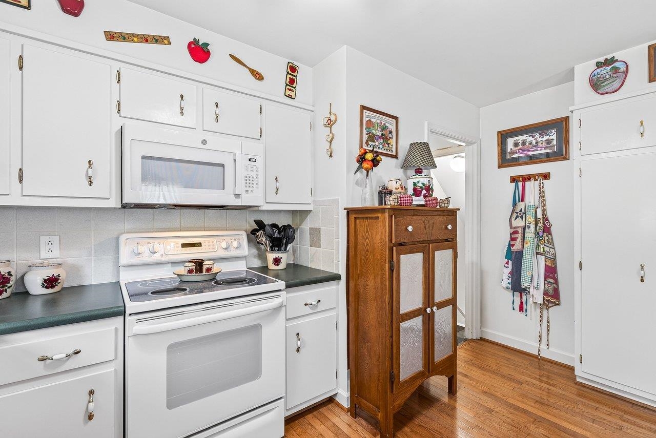 21 STUART AVE, STUARTS DRAFT, Virginia 24401, 3 Bedrooms Bedrooms, ,2 BathroomsBathrooms,Residential,21 STUART AVE,678581 MLS # 678581 21 STUART AVE, STUARTS DRAFT, Virginia 24401, 3 Bedrooms Bedrooms, ,2 BathroomsBathrooms,Residential,21 STUART AVE,678581 MLS # 678581