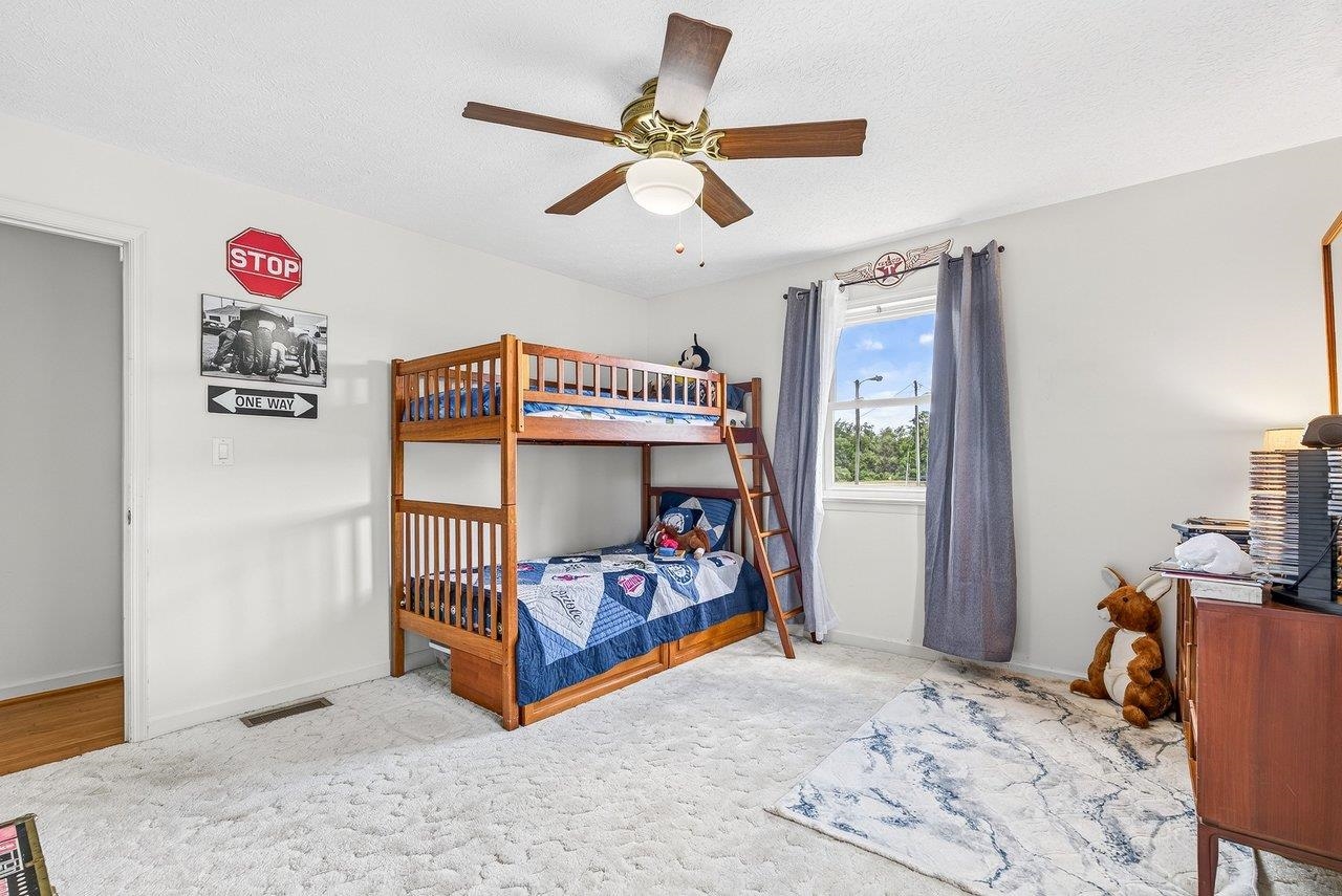 21 STUART AVE, STUARTS DRAFT, Virginia 24401, 3 Bedrooms Bedrooms, ,2 BathroomsBathrooms,Residential,21 STUART AVE,678581 MLS # 678581 21 STUART AVE, STUARTS DRAFT, Virginia 24401, 3 Bedrooms Bedrooms, ,2 BathroomsBathrooms,Residential,21 STUART AVE,678581 MLS # 678581