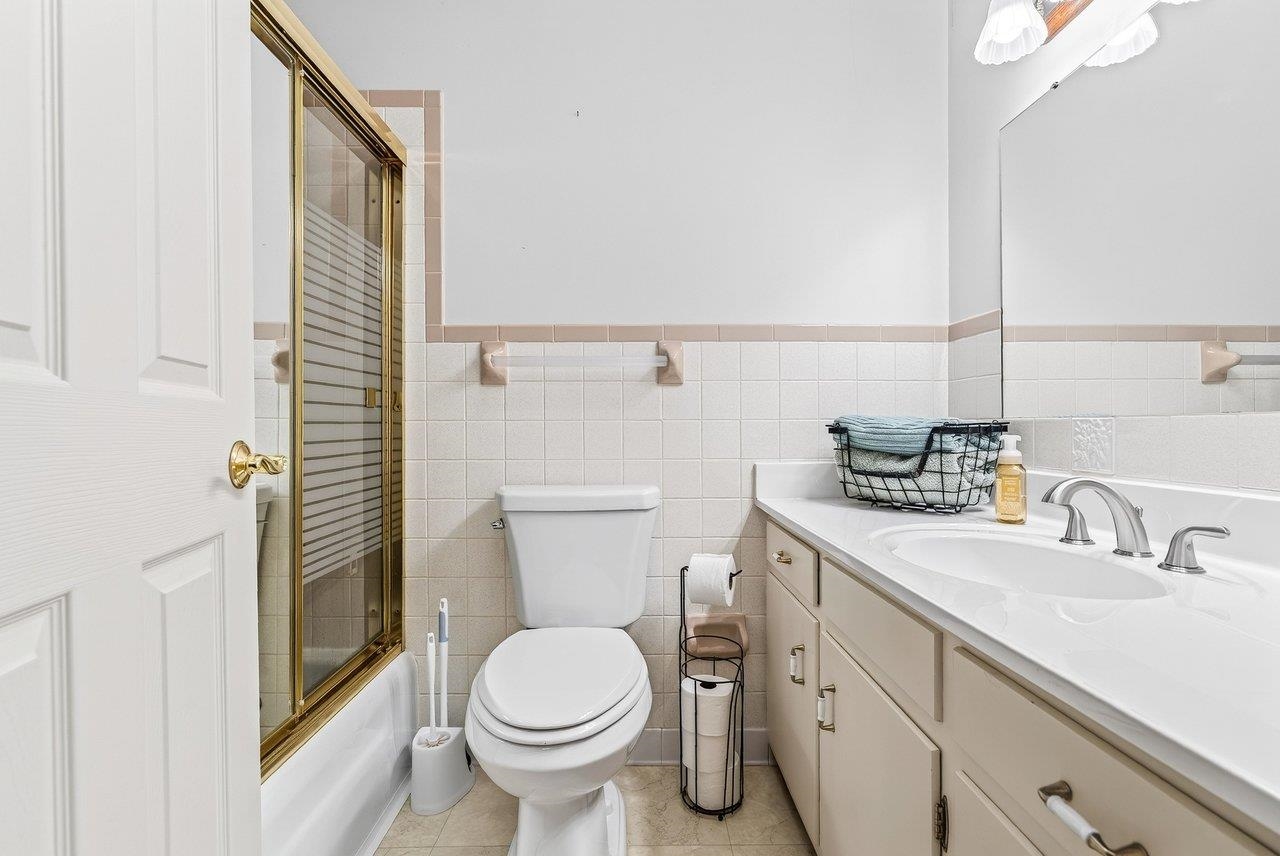 21 STUART AVE, STUARTS DRAFT, Virginia 24401, 3 Bedrooms Bedrooms, ,2 BathroomsBathrooms,Residential,21 STUART AVE,678581 MLS # 678581 21 STUART AVE, STUARTS DRAFT, Virginia 24401, 3 Bedrooms Bedrooms, ,2 BathroomsBathrooms,Residential,21 STUART AVE,678581 MLS # 678581