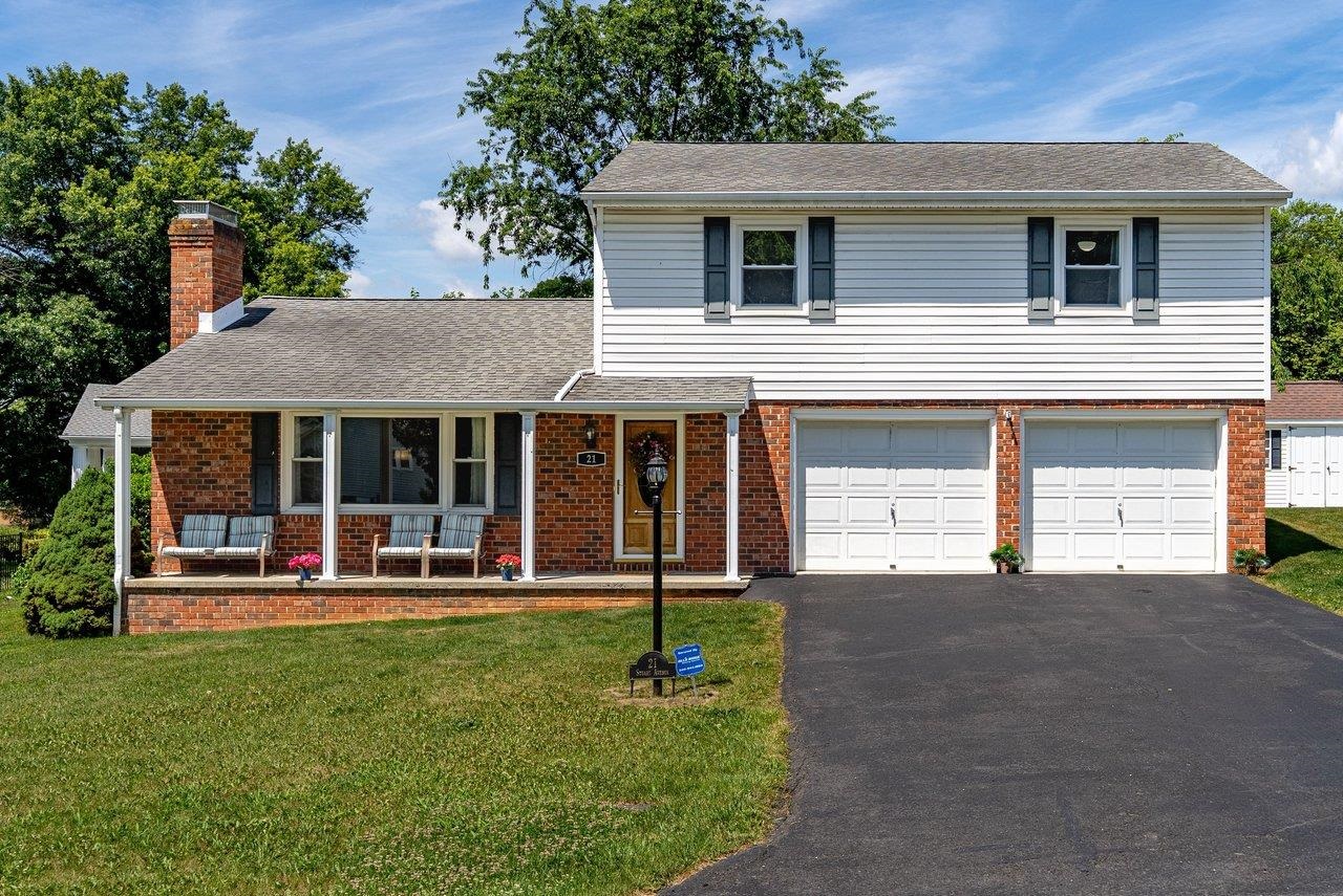 21 STUART AVE, STUARTS DRAFT, Virginia 24401, 3 Bedrooms Bedrooms, ,2 BathroomsBathrooms,Residential,21 STUART AVE,678581 MLS # 678581 21 STUART AVE, STUARTS DRAFT, Virginia 24401, 3 Bedrooms Bedrooms, ,2 BathroomsBathrooms,Residential,21 STUART AVE,678581 MLS # 678581