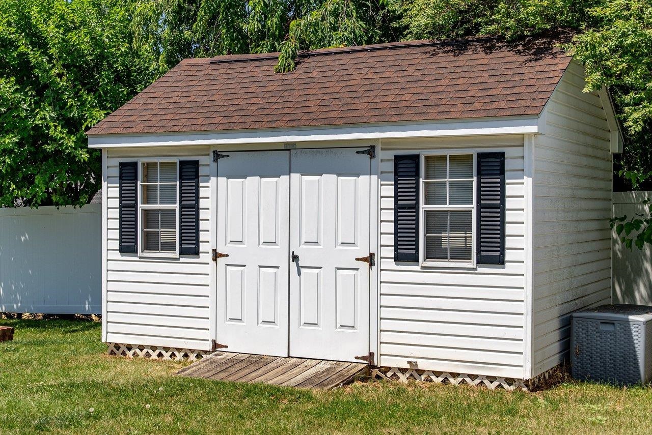 21 STUART AVE, STUARTS DRAFT, Virginia 24401, 3 Bedrooms Bedrooms, ,2 BathroomsBathrooms,Residential,21 STUART AVE,678581 MLS # 678581 21 STUART AVE, STUARTS DRAFT, Virginia 24401, 3 Bedrooms Bedrooms, ,2 BathroomsBathrooms,Residential,21 STUART AVE,678581 MLS # 678581