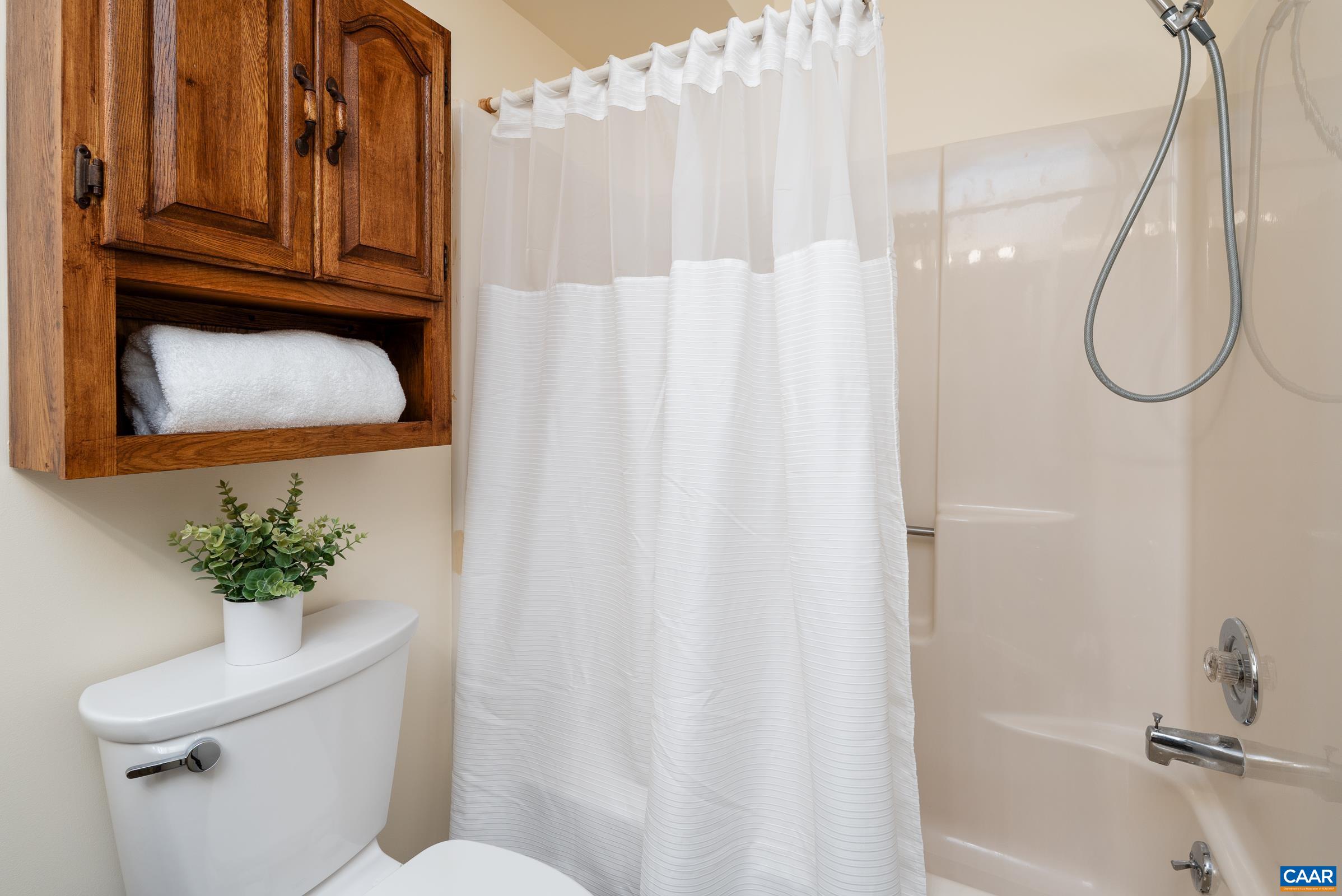 137 GREEN TURTLE LN, CHARLOTTESVILLE, Virginia 22901, 1 Bedroom Bedrooms, ,1 BathroomBathrooms,Residential,137 GREEN TURTLE LN,678588 MLS # 678588 137 GREEN TURTLE LN, CHARLOTTESVILLE, Virginia 22901, 1 Bedroom Bedrooms, ,1 BathroomBathrooms,Residential,137 GREEN TURTLE LN,678588 MLS # 678588