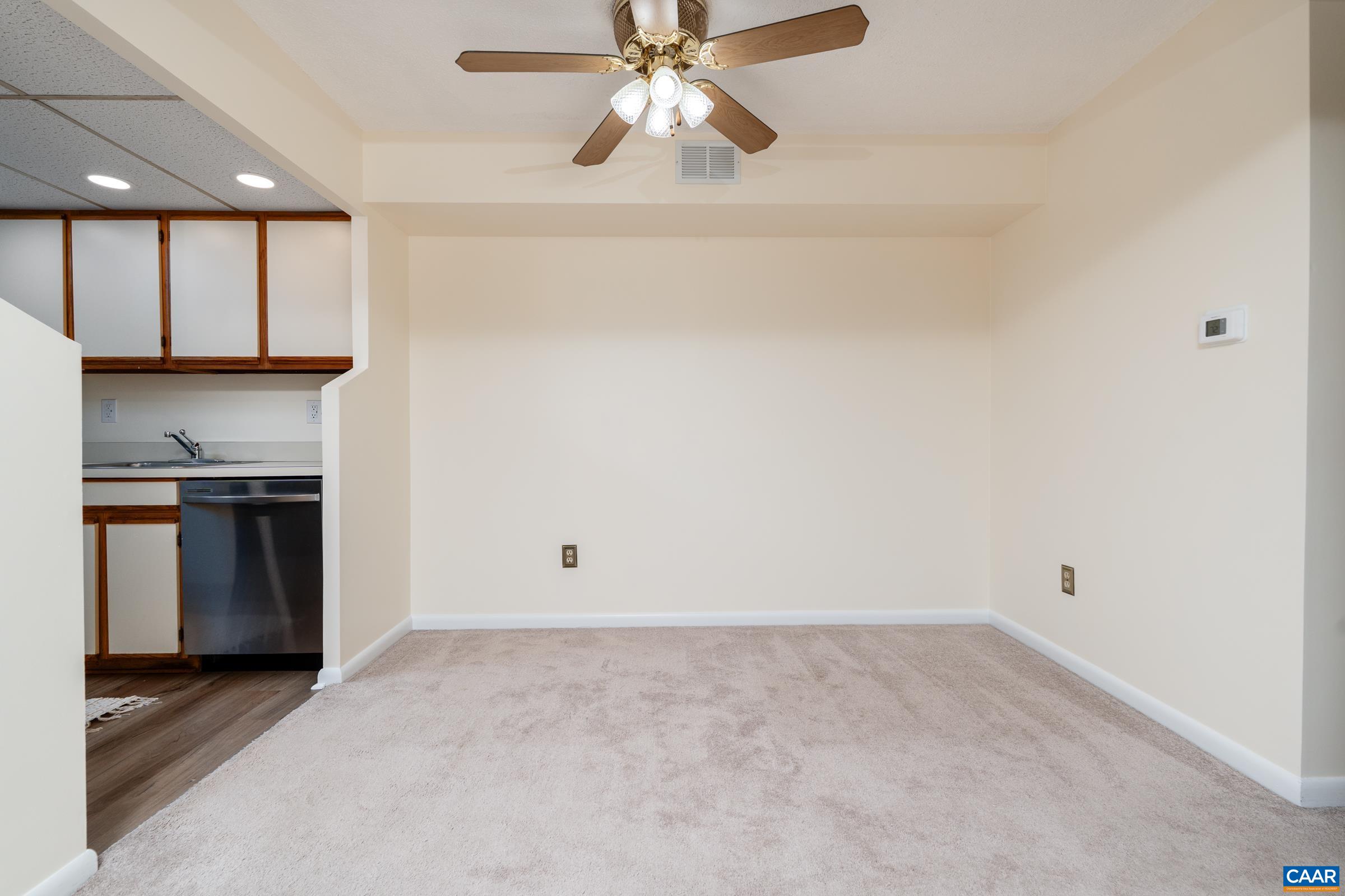 137 GREEN TURTLE LN, CHARLOTTESVILLE, Virginia 22901, 1 Bedroom Bedrooms, ,1 BathroomBathrooms,Residential,137 GREEN TURTLE LN,678588 MLS # 678588 137 GREEN TURTLE LN, CHARLOTTESVILLE, Virginia 22901, 1 Bedroom Bedrooms, ,1 BathroomBathrooms,Residential,137 GREEN TURTLE LN,678588 MLS # 678588