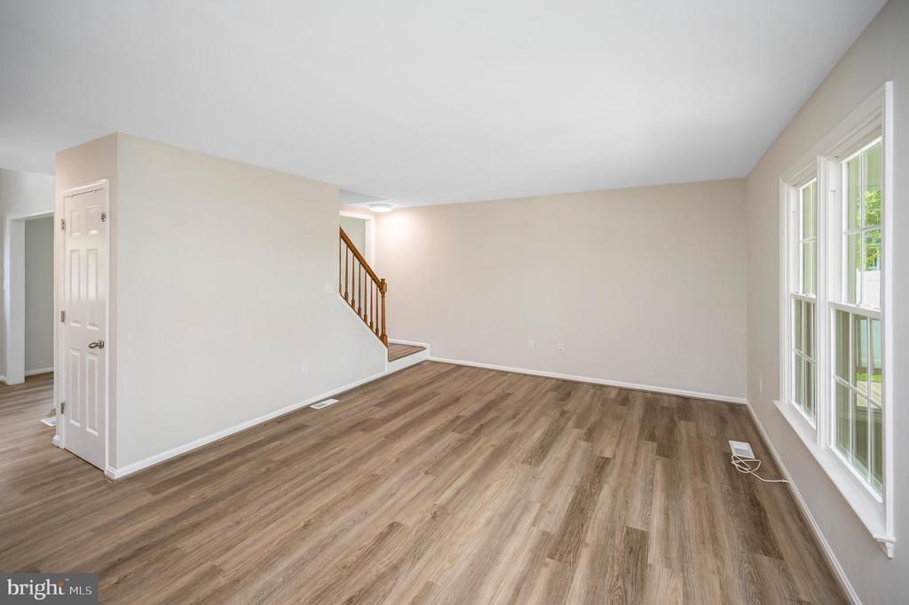 9804 ELM ST, FREDERICKSBURG, Virginia 22407, 4 Bedrooms Bedrooms, ,2 BathroomsBathrooms,Residential,9804 ELM ST,VASP2042336 MLS # VASP2042336 9804 ELM ST, FREDERICKSBURG, Virginia 22407, 4 Bedrooms Bedrooms, ,2 BathroomsBathrooms,Residential,9804 ELM ST,VASP2042336 MLS # VASP2042336