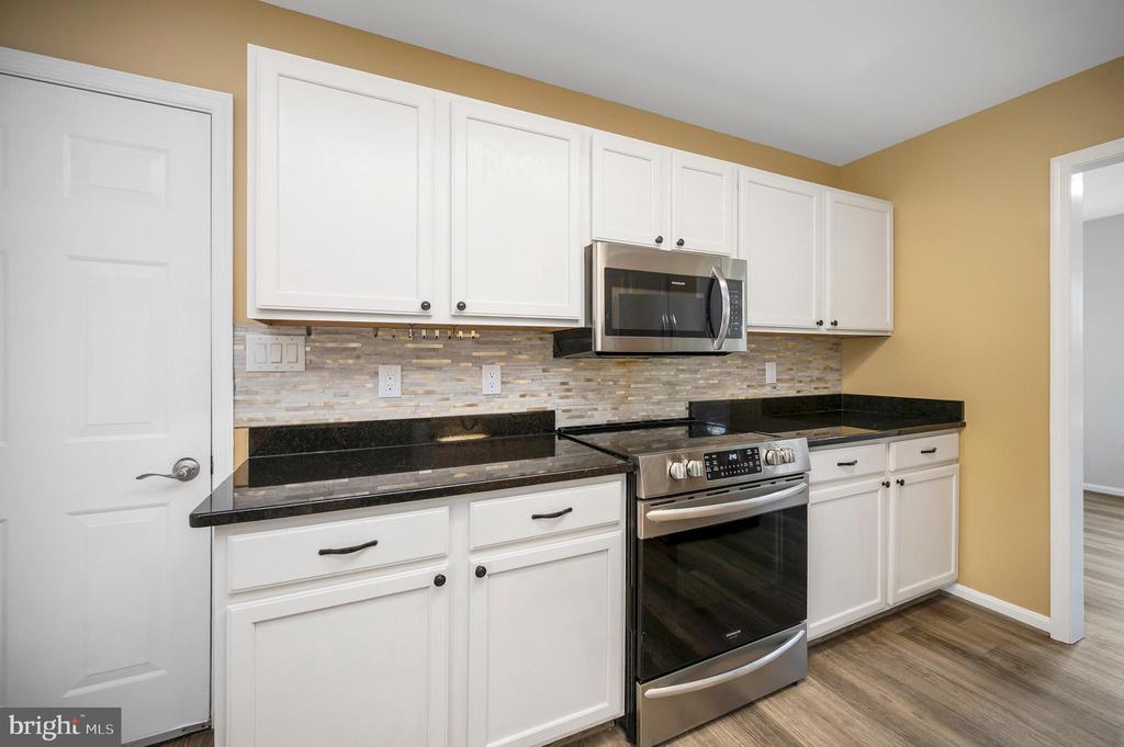 9804 ELM ST, FREDERICKSBURG, Virginia 22407, 4 Bedrooms Bedrooms, ,2 BathroomsBathrooms,Residential,9804 ELM ST,VASP2042336 MLS # VASP2042336 9804 ELM ST, FREDERICKSBURG, Virginia 22407, 4 Bedrooms Bedrooms, ,2 BathroomsBathrooms,Residential,9804 ELM ST,VASP2042336 MLS # VASP2042336