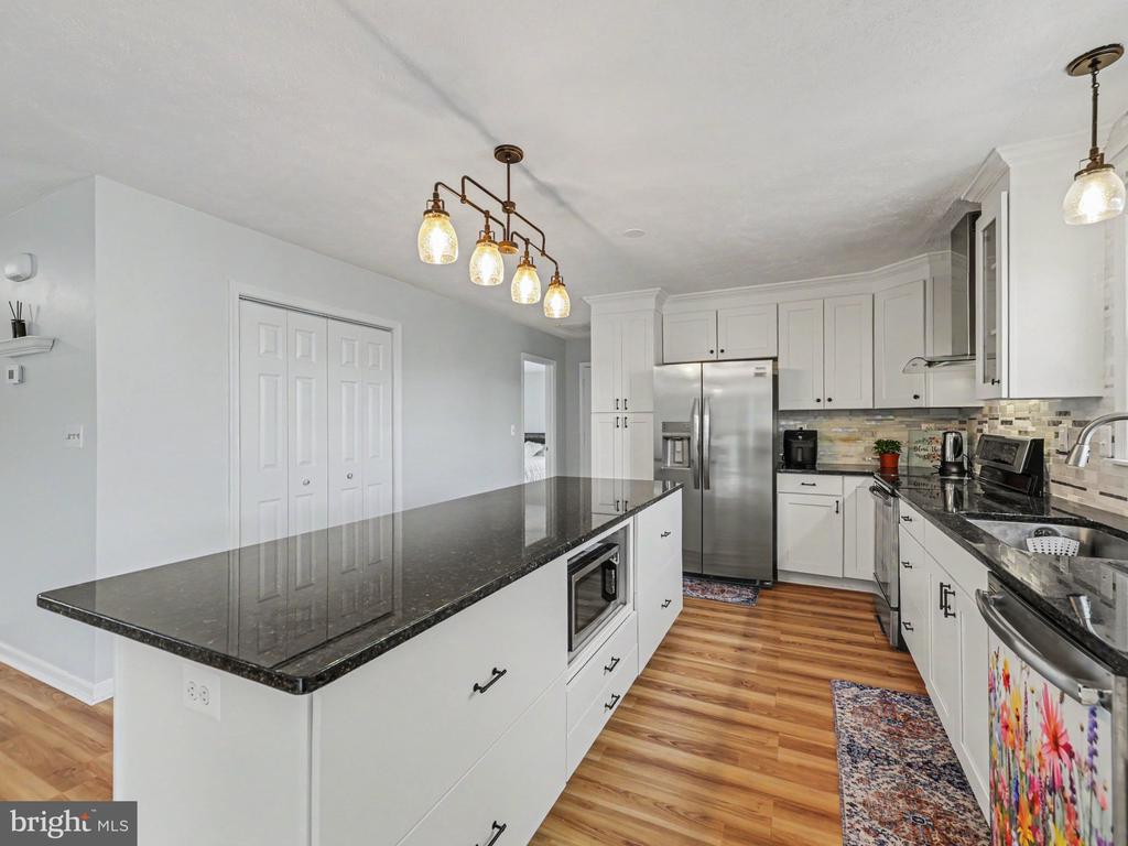 34340 PARKER RD, LOCUST GROVE, Virginia 22508, 3 Bedrooms Bedrooms, ,2 BathroomsBathrooms,Residential,34340 PARKER RD,VAOR2014394 MLS # VAOR2014394
