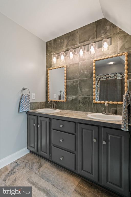 770 ZEUSWYN DR, CULPEPER, Virginia 22701, 5 Bedrooms Bedrooms, ,5 BathroomsBathrooms,Residential,770 ZEUSWYN DR,VACU2013990 MLS # VACU2013990 770 ZEUSWYN DR, CULPEPER, Virginia 22701, 5 Bedrooms Bedrooms, ,5 BathroomsBathrooms,Residential,770 ZEUSWYN DR,VACU2013990 MLS # VACU2013990