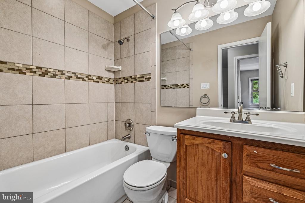 7436 PORCH RD, WARRENTON, Virginia 20187, 3 Bedrooms Bedrooms, ,2 BathroomsBathrooms,Residential,7436 PORCH RD,VAFQ2022468 MLS # VAFQ2022468 7436 PORCH RD, WARRENTON, Virginia 20187, 3 Bedrooms Bedrooms, ,2 BathroomsBathrooms,Residential,7436 PORCH RD,VAFQ2022468 MLS # VAFQ2022468