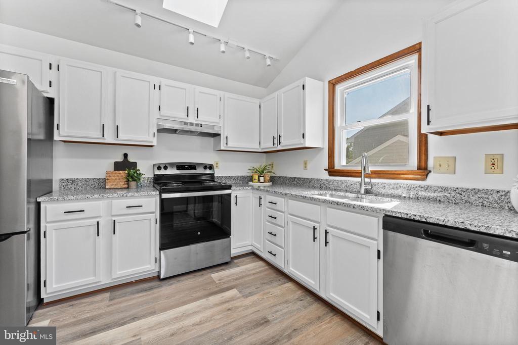5085 TARA DR, FREDERICKSBURG, Virginia 22407, 4 Bedrooms Bedrooms, ,3 BathroomsBathrooms,Residential,5085 TARA DR,VASP2042944 MLS # VASP2042944 5085 TARA DR, FREDERICKSBURG, Virginia 22407, 4 Bedrooms Bedrooms, ,3 BathroomsBathrooms,Residential,5085 TARA DR,VASP2042944 MLS # VASP2042944
