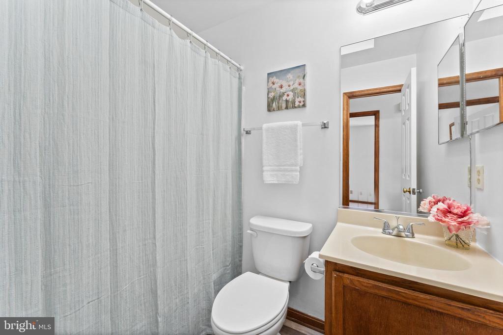 5085 TARA DR, FREDERICKSBURG, Virginia 22407, 4 Bedrooms Bedrooms, ,3 BathroomsBathrooms,Residential,5085 TARA DR,VASP2042944 MLS # VASP2042944 5085 TARA DR, FREDERICKSBURG, Virginia 22407, 4 Bedrooms Bedrooms, ,3 BathroomsBathrooms,Residential,5085 TARA DR,VASP2042944 MLS # VASP2042944