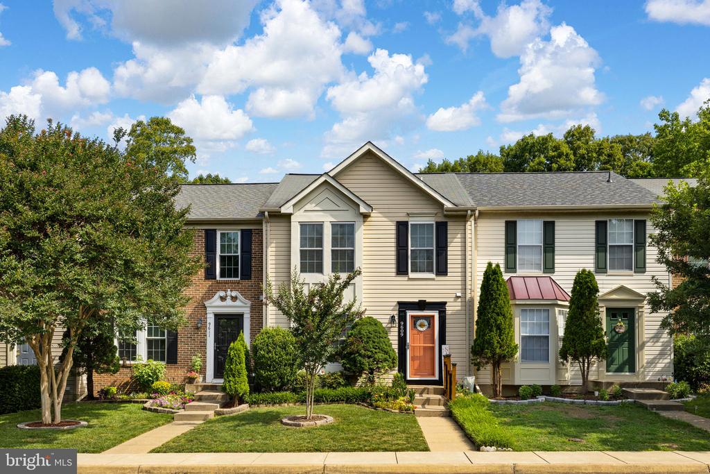9609 BECKER CT, FREDERICKSBURG, Virginia 22408, 3 Bedrooms Bedrooms, ,2 BathroomsBathrooms,Residential,DOMINION FOREST,9609 BECKER CT,VASP2043002 MLS # VASP2043002