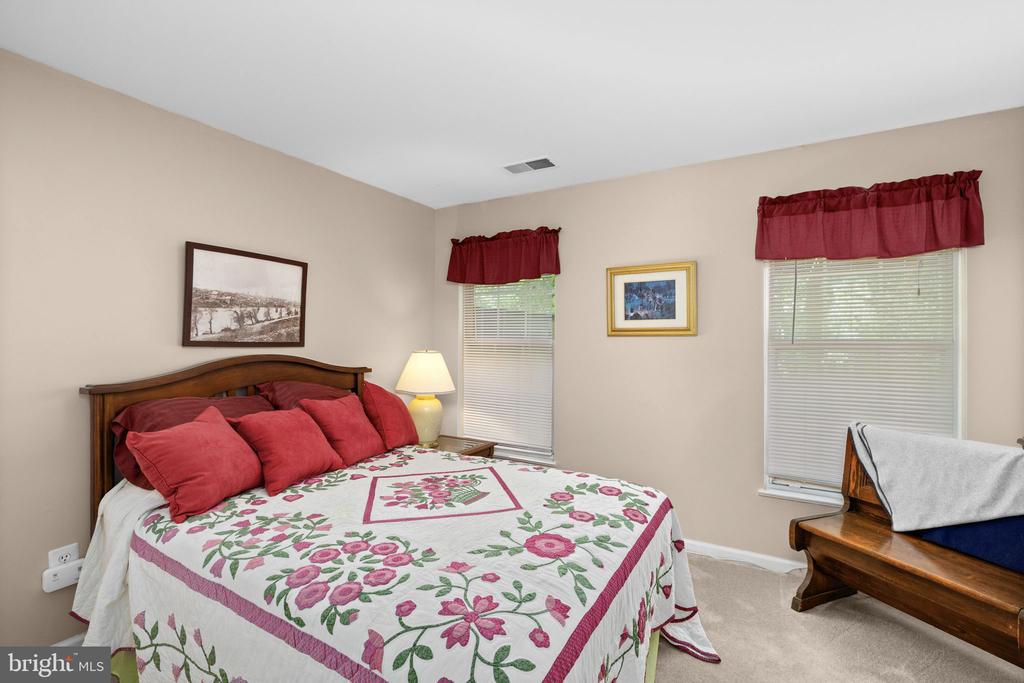 9609 BECKER CT, FREDERICKSBURG, Virginia 22408, 3 Bedrooms Bedrooms, ,2 BathroomsBathrooms,Residential,DOMINION FOREST,9609 BECKER CT,VASP2043002 MLS # VASP2043002