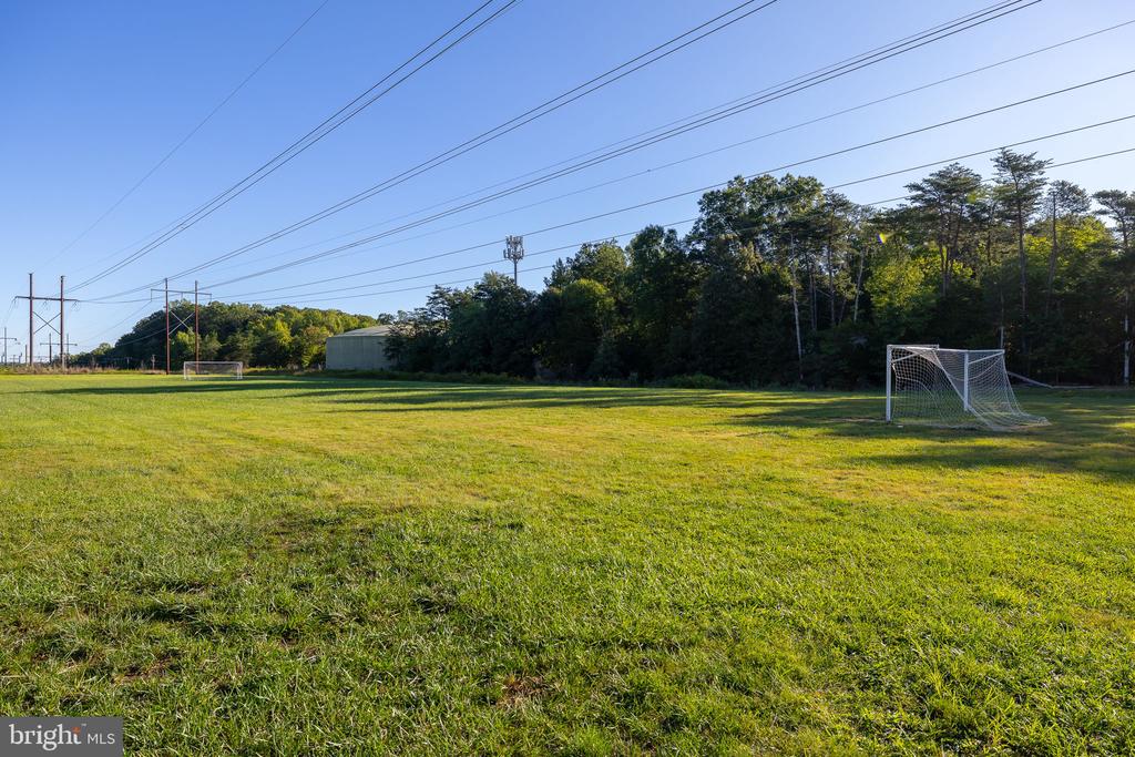9609 BECKER CT, FREDERICKSBURG, Virginia 22408, 3 Bedrooms Bedrooms, ,2 BathroomsBathrooms,Residential,DOMINION FOREST,9609 BECKER CT,VASP2043002 MLS # VASP2043002