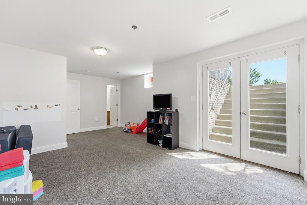 903 VIRGINIA AVE, CULPEPER, Virginia 22701, 4 Bedrooms Bedrooms, ,3 BathroomsBathrooms,Residential,903 VIRGINIA AVE,VACU2014092 MLS # VACU2014092 903 VIRGINIA AVE, CULPEPER, Virginia 22701, 4 Bedrooms Bedrooms, ,3 BathroomsBathrooms,Residential,903 VIRGINIA AVE,VACU2014092 MLS # VACU2014092