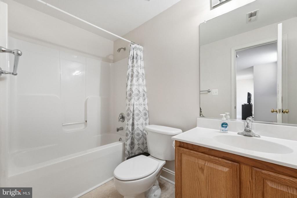 903 VIRGINIA AVE, CULPEPER, Virginia 22701, 4 Bedrooms Bedrooms, ,3 BathroomsBathrooms,Residential,903 VIRGINIA AVE,VACU2014092 MLS # VACU2014092 903 VIRGINIA AVE, CULPEPER, Virginia 22701, 4 Bedrooms Bedrooms, ,3 BathroomsBathrooms,Residential,903 VIRGINIA AVE,VACU2014092 MLS # VACU2014092