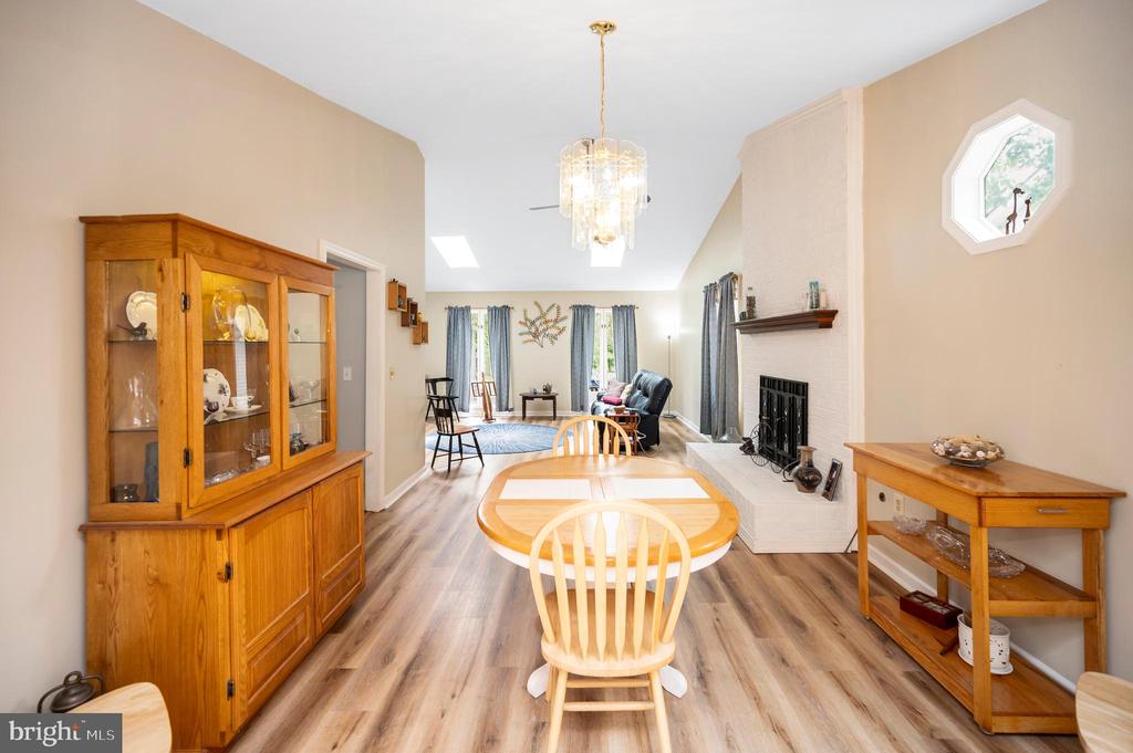 115 PARLIAMENT ST, LOCUST GROVE, Virginia 22508, 3 Bedrooms Bedrooms, ,2 BathroomsBathrooms,Residential,115 PARLIAMENT ST,VAOR2014426 MLS # VAOR2014426