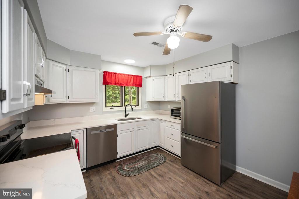 115 PARLIAMENT ST, LOCUST GROVE, Virginia 22508, 3 Bedrooms Bedrooms, ,2 BathroomsBathrooms,Residential,115 PARLIAMENT ST,VAOR2014426 MLS # VAOR2014426