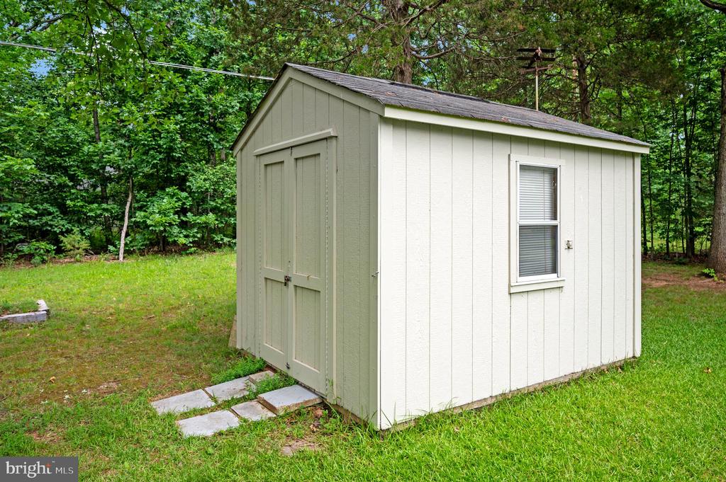 115 PARLIAMENT ST, LOCUST GROVE, Virginia 22508, 3 Bedrooms Bedrooms, ,2 BathroomsBathrooms,Residential,115 PARLIAMENT ST,VAOR2014426 MLS # VAOR2014426