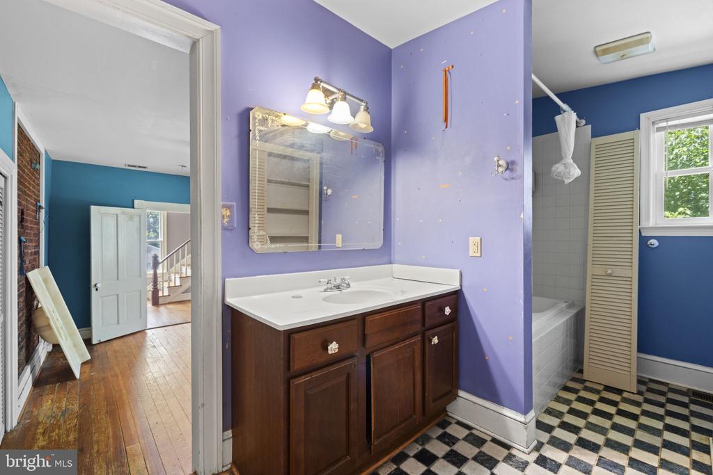 25 N 6TH ST, WARRENTON, Virginia 20186, 3 Bedrooms Bedrooms, ,3 BathroomsBathrooms,Residential,25 N 6TH ST,VAFQ2022644 MLS # VAFQ2022644 25 N 6TH ST, WARRENTON, Virginia 20186, 3 Bedrooms Bedrooms, ,3 BathroomsBathrooms,Residential,25 N 6TH ST,VAFQ2022644 MLS # VAFQ2022644