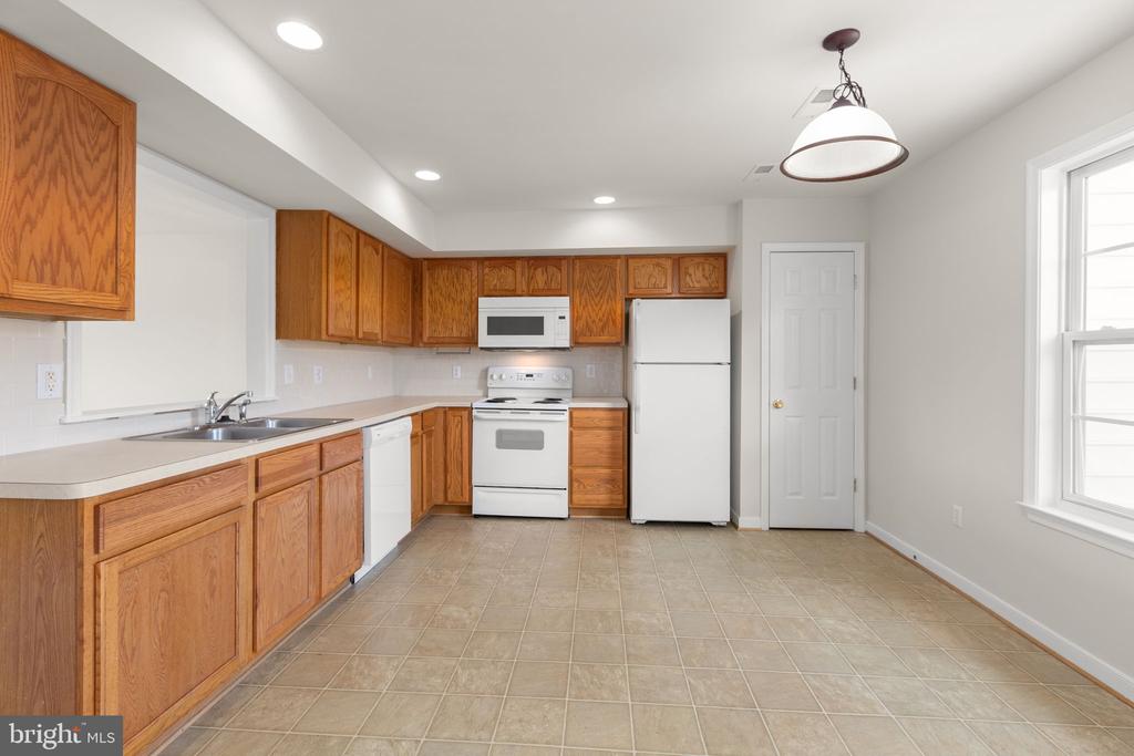 327 ELLERY CT, FREDERICKSBURG, Virginia 22408, 3 Bedrooms Bedrooms, ,2 BathroomsBathrooms,Residential,327 ELLERY CT,VASP2043060 MLS # VASP2043060 327 ELLERY CT, FREDERICKSBURG, Virginia 22408, 3 Bedrooms Bedrooms, ,2 BathroomsBathrooms,Residential,327 ELLERY CT,VASP2043060 MLS # VASP2043060