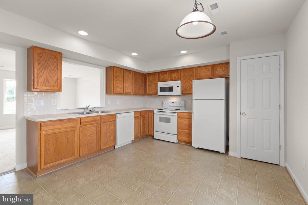 327 ELLERY CT, FREDERICKSBURG, Virginia 22408, 3 Bedrooms Bedrooms, ,2 BathroomsBathrooms,Residential,327 ELLERY CT,VASP2043060 MLS # VASP2043060 327 ELLERY CT, FREDERICKSBURG, Virginia 22408, 3 Bedrooms Bedrooms, ,2 BathroomsBathrooms,Residential,327 ELLERY CT,VASP2043060 MLS # VASP2043060
