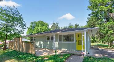117 BUCKINGHAM CIR, CHARLOTTESVILLE, Virginia 22903, 3 Bedrooms Bedrooms, ,1 BathroomBathrooms,Residential,117 BUCKINGHAM CIR,678598 MLS # 678598