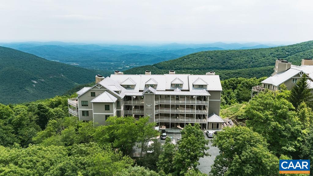 1943 HIGH RIDGE PL CONDOS, WINTERGREEN RESORT, Virginia 22967, 2 Bedrooms Bedrooms, ,2 BathroomsBathrooms,Residential,1943 HIGH RIDGE PL CONDOS,678600 MLS # 678600