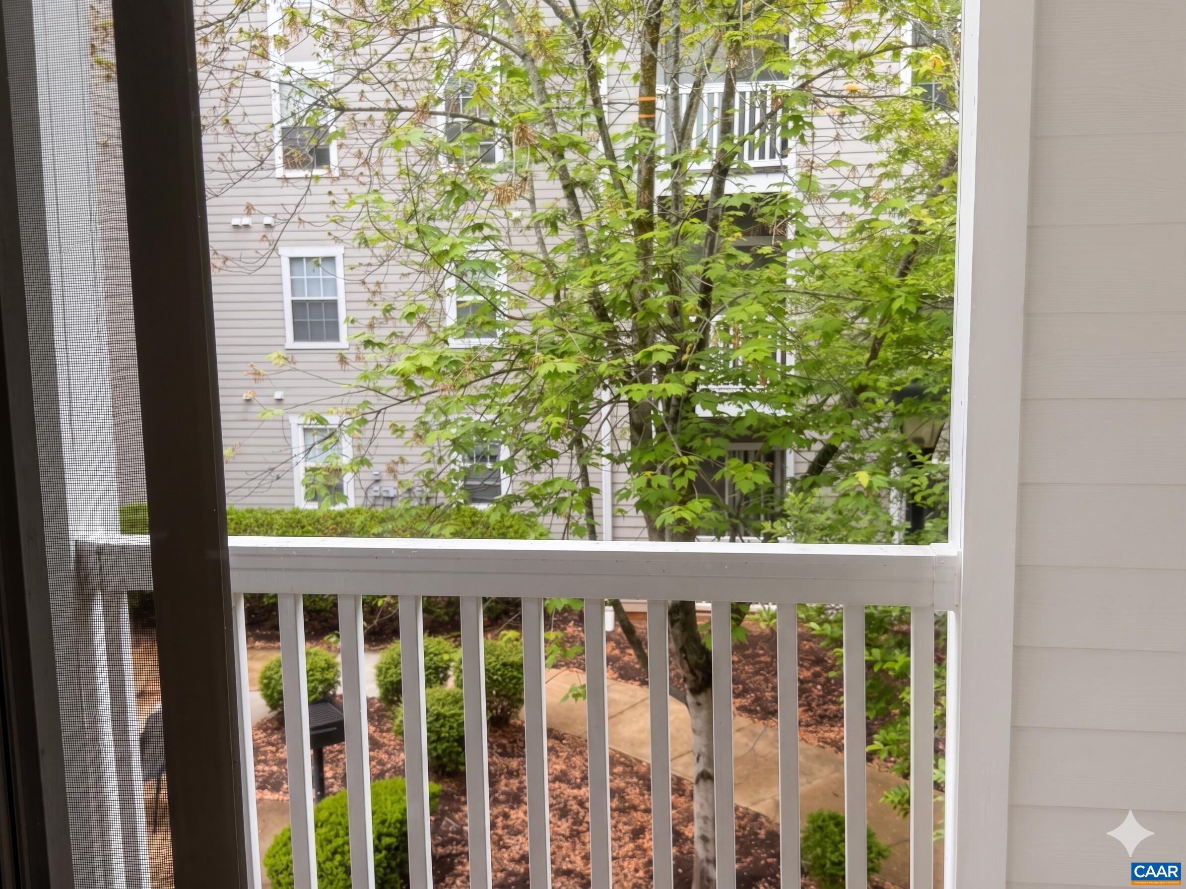190 YELLOWSTONE DR, CHARLOTTESVILLE, Virginia 22903, 2 Bedrooms Bedrooms, ,2 BathroomsBathrooms,Residential,190 YELLOWSTONE DR,678602 MLS # 678602 190 YELLOWSTONE DR, CHARLOTTESVILLE, Virginia 22903, 2 Bedrooms Bedrooms, ,2 BathroomsBathrooms,Residential,190 YELLOWSTONE DR,678602 MLS # 678602