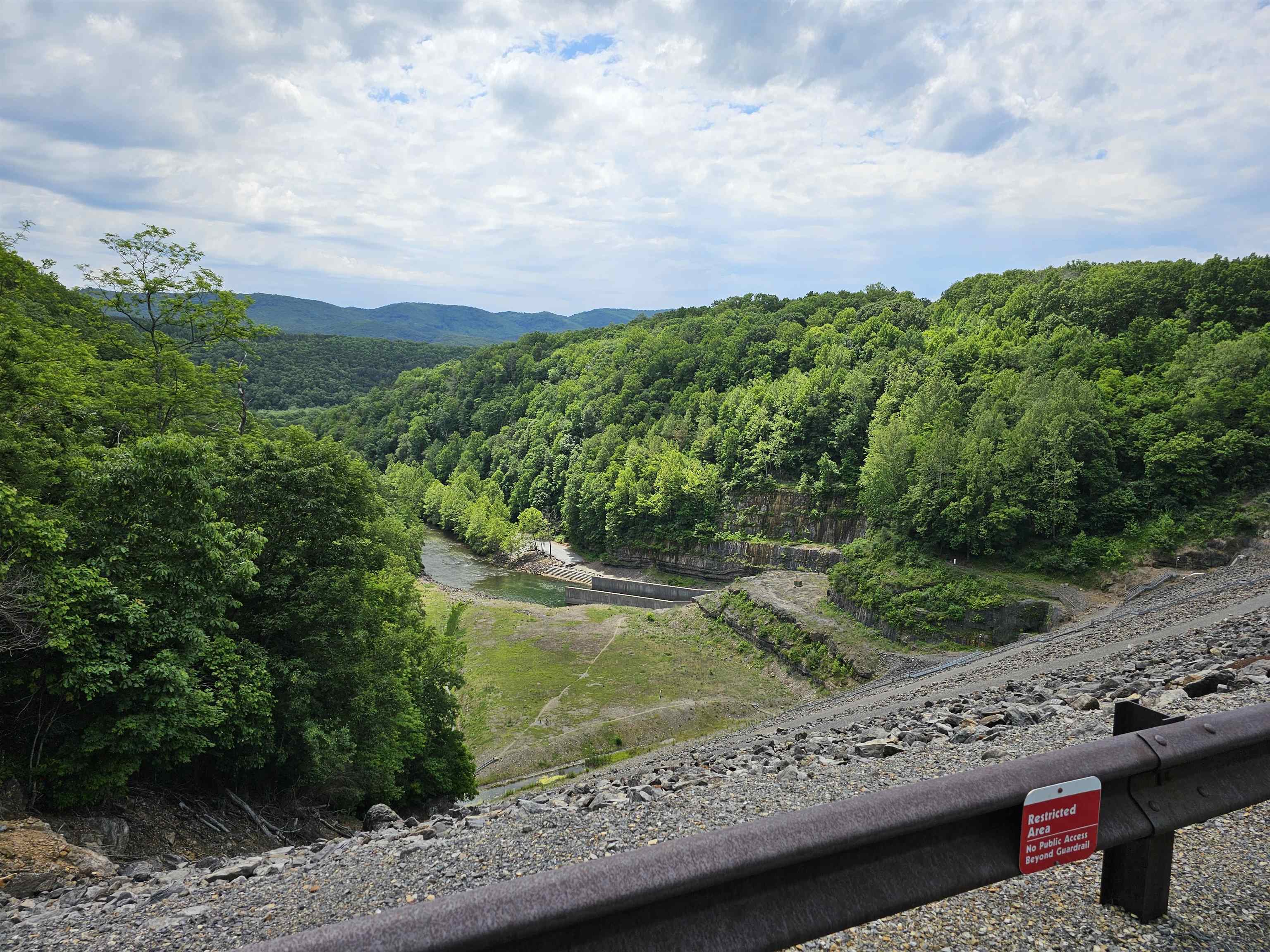 2105 COLES MOUNTAIN RD, HOT SPRINGS, Virginia 24445, 1 Bedroom Bedrooms, ,1 BathroomBathrooms,Residential,Coles Mountain Retreat,2105 COLES MOUNTAIN RD,678606 MLS # 678606