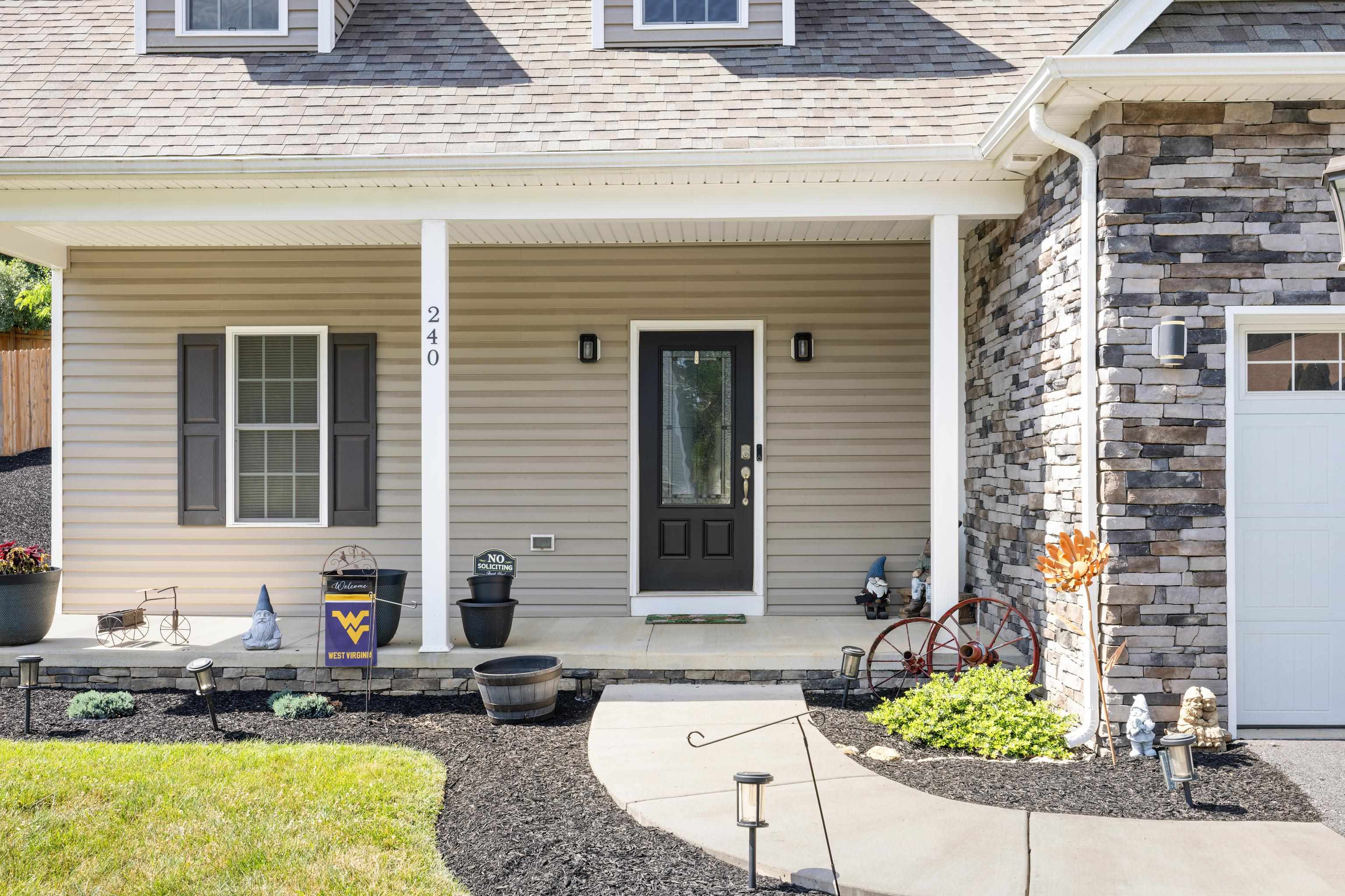 240 CLAYBROOK DR, WAYNESBORO, Virginia 22980, 3 Bedrooms Bedrooms, ,2 BathroomsBathrooms,Residential,240 CLAYBROOK DR,678607 MLS # 678607 240 CLAYBROOK DR, WAYNESBORO, Virginia 22980, 3 Bedrooms Bedrooms, ,2 BathroomsBathrooms,Residential,240 CLAYBROOK DR,678607 MLS # 678607