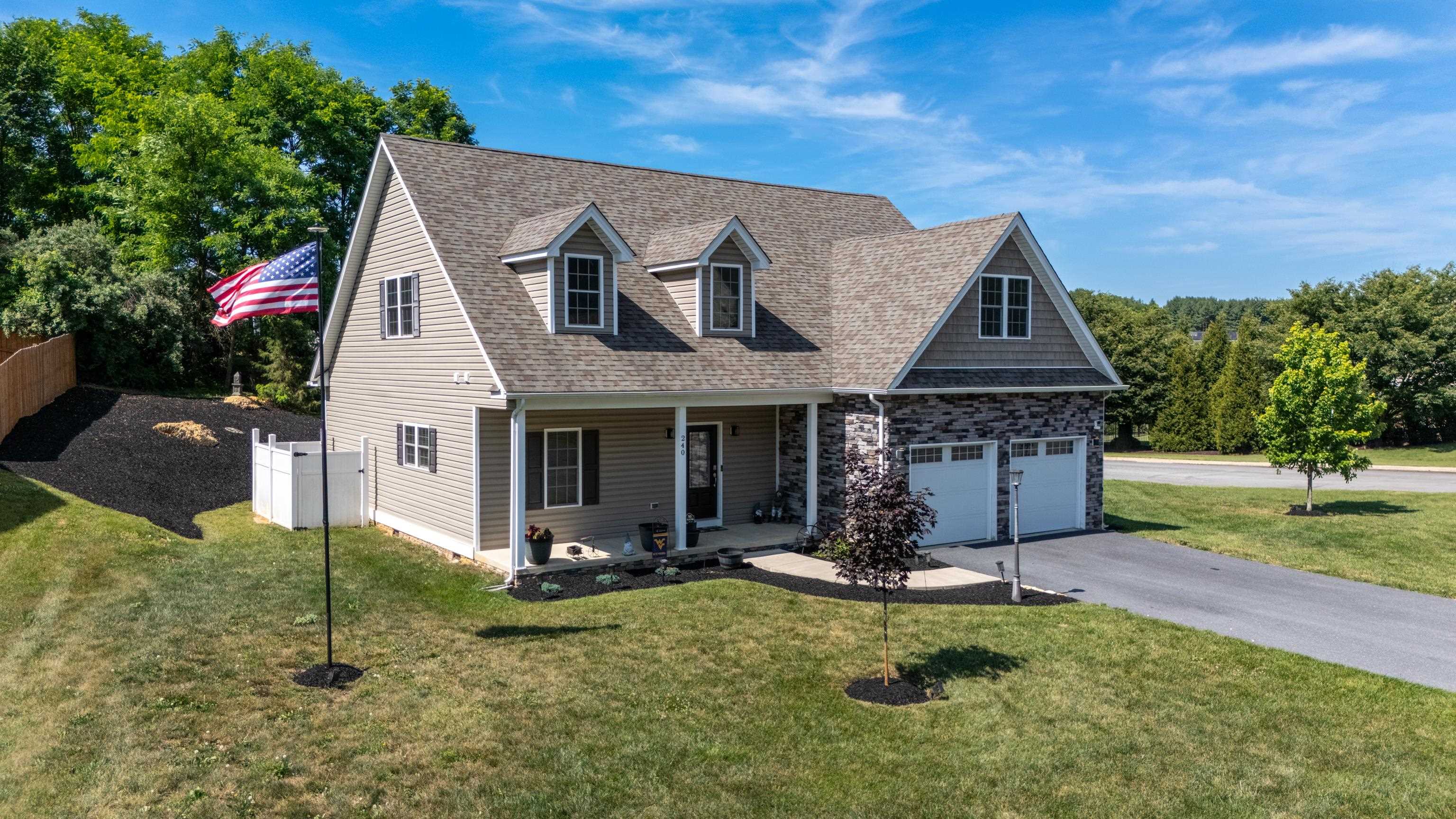 240 CLAYBROOK DR, WAYNESBORO, Virginia 22980, 3 Bedrooms Bedrooms, ,2 BathroomsBathrooms,Residential,240 CLAYBROOK DR,678607 MLS # 678607 240 CLAYBROOK DR, WAYNESBORO, Virginia 22980, 3 Bedrooms Bedrooms, ,2 BathroomsBathrooms,Residential,240 CLAYBROOK DR,678607 MLS # 678607