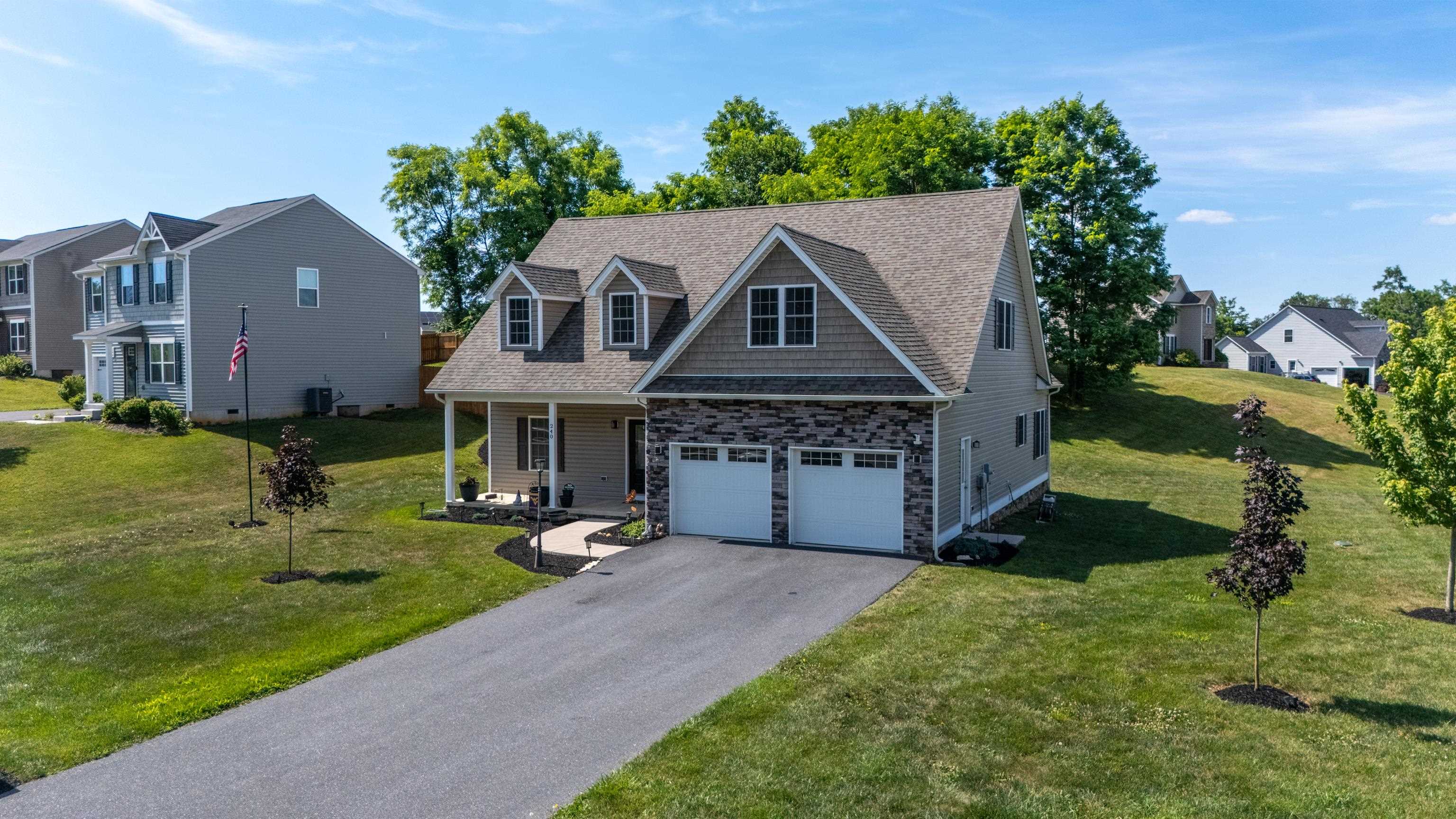 240 CLAYBROOK DR, WAYNESBORO, Virginia 22980, 3 Bedrooms Bedrooms, ,2 BathroomsBathrooms,Residential,240 CLAYBROOK DR,678607 MLS # 678607 240 CLAYBROOK DR, WAYNESBORO, Virginia 22980, 3 Bedrooms Bedrooms, ,2 BathroomsBathrooms,Residential,240 CLAYBROOK DR,678607 MLS # 678607